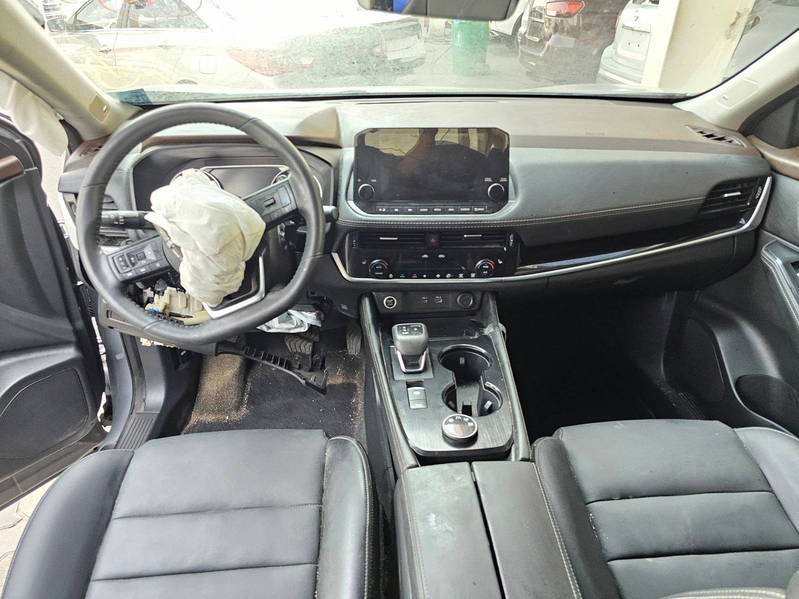2023 NISSAN ROGUE — 13727 Miles — Lot XPC848728 — Souq - Marhaba Auctions Used Cars - Image 6