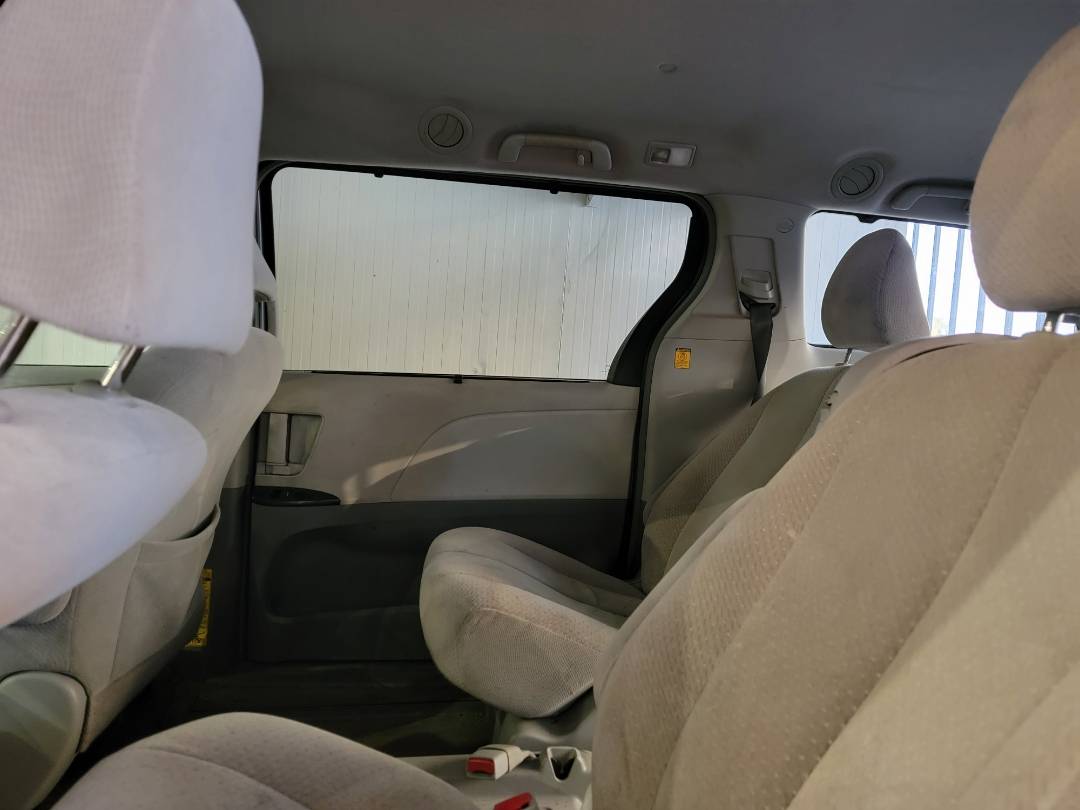 2013 TOYOTA SIENNA — 217189 Miles — Lot 308381 — Ind. 12 - Marhaba Auctions Used Cars - Image 7