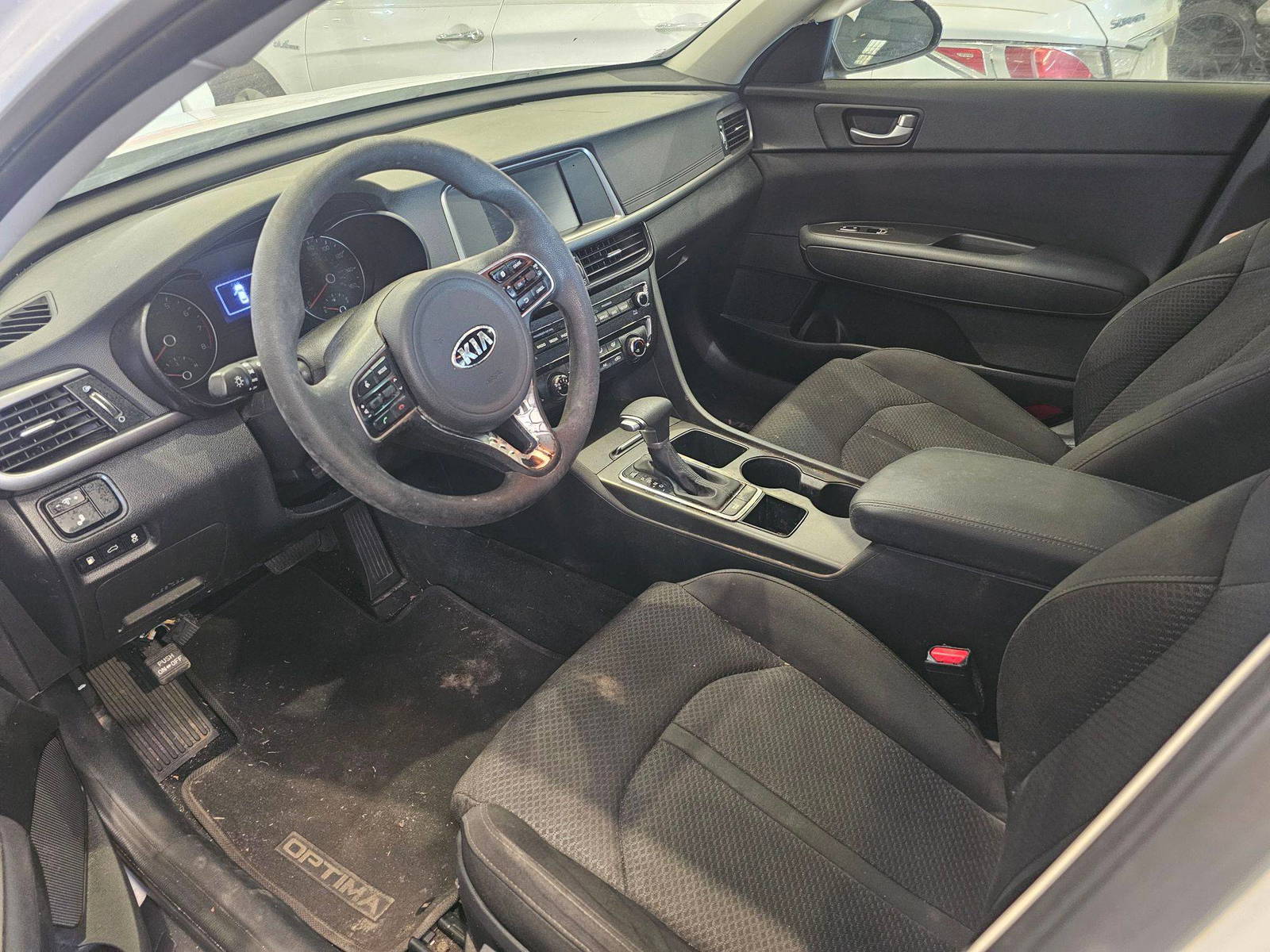 KIA OPTIMA 2018 - Marhaba Auction Used Cars - Image 8