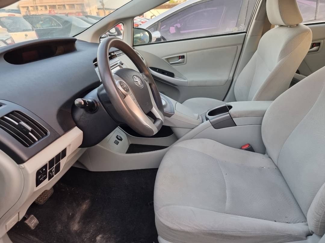 2014 TOYOTA PRIUS — 209334 Miles — Lot 125487 — Ind. 12 - Marhaba Auctions Used Cars - Image 8