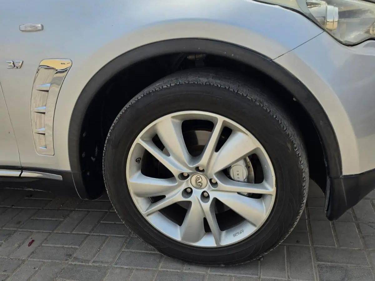 2014 INFINITI QX70 — 397634 KM — Lot EM631326 - Marhaba Auctions Used Cars - Image 10