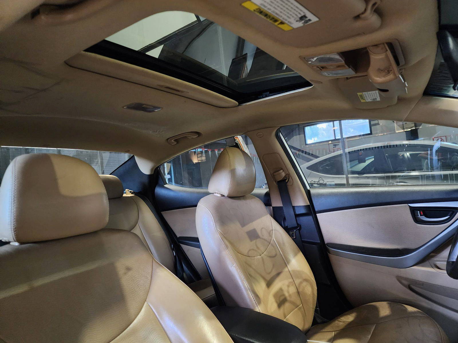 2013 HYUNDAI ELANTRA — 197743 Miles — Lot 82132014 — Al Quoz - Marhaba Auctions Used Cars - Image 9