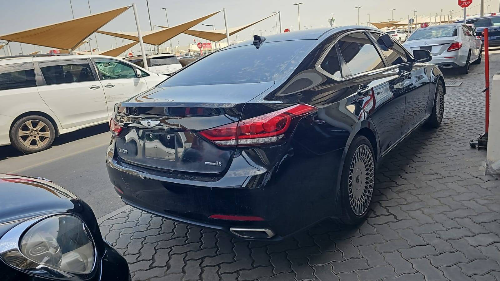 HYUNDAI GENESIS 2015 - Marhaba Auction Used Cars - Image 4