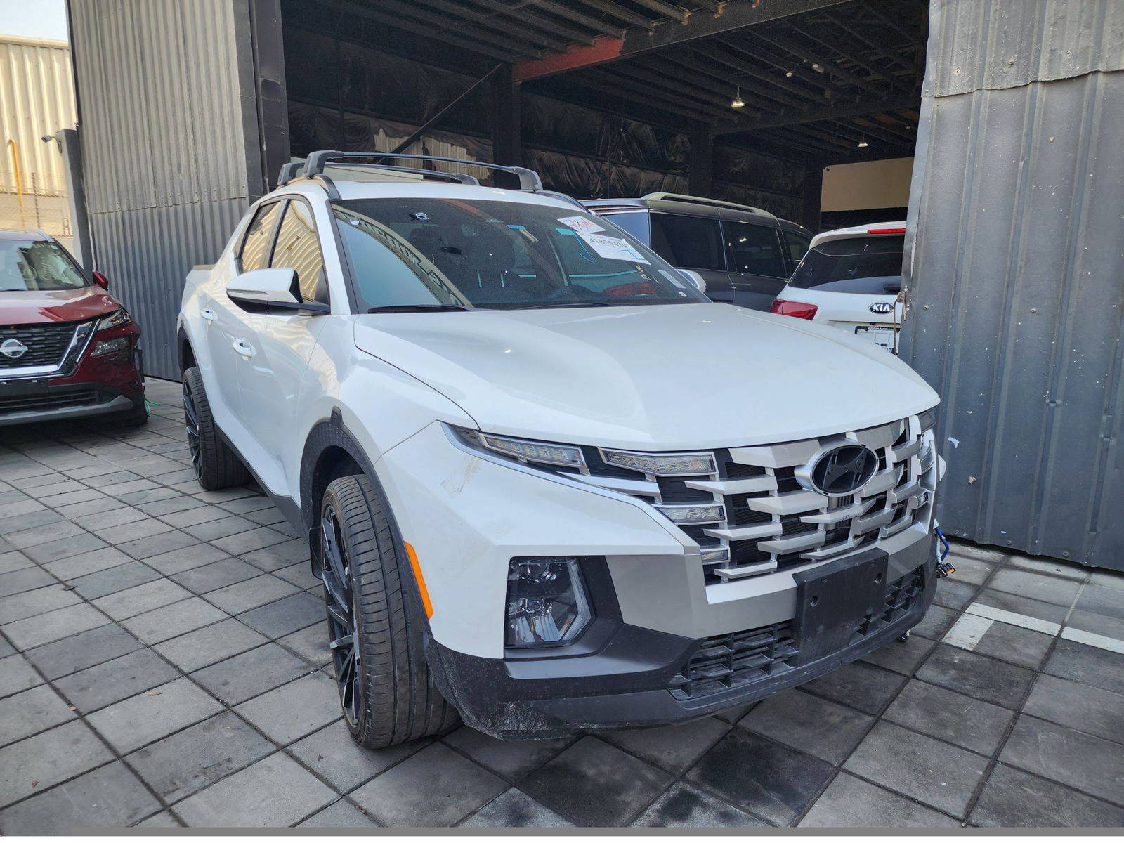 2023 HYUNDAI SANTA CRUZ — 17872 Miles — Lot 075610 — Main - Marhaba Auctions Used Cars - Image 3