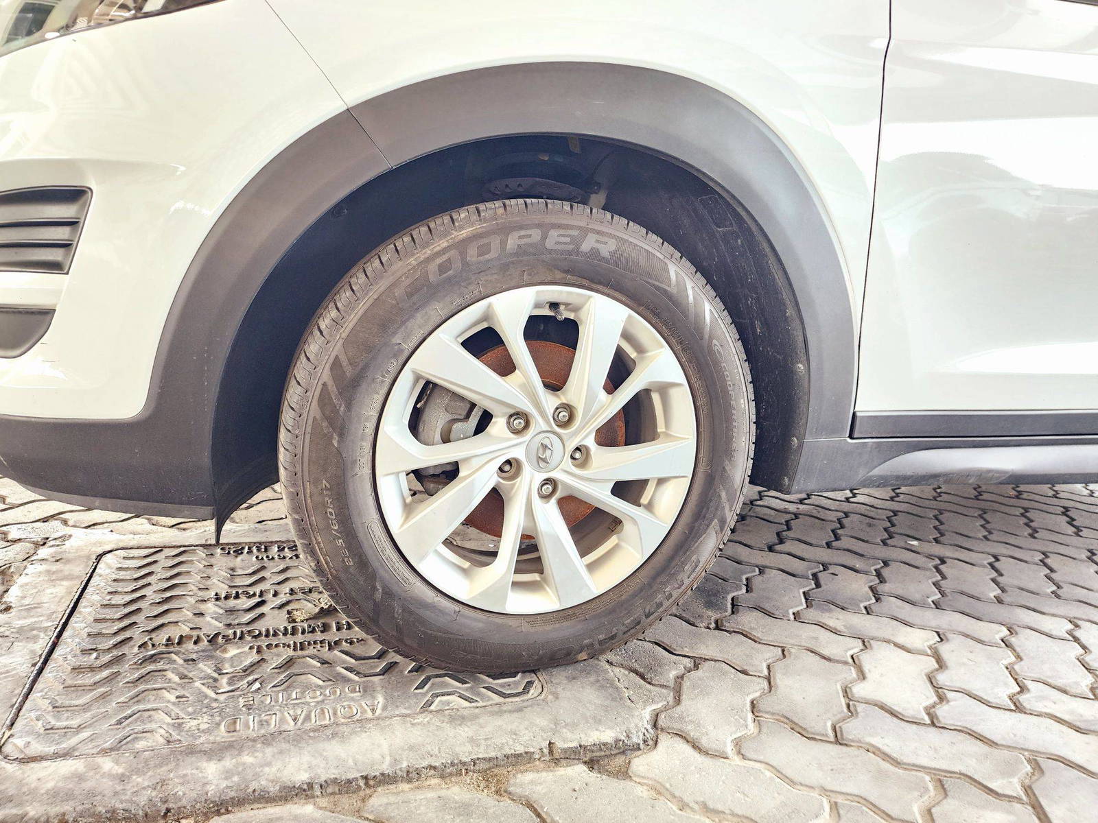 HYUNDAI TUCSON 2019 - Marhaba Auction Used Cars - Image 10