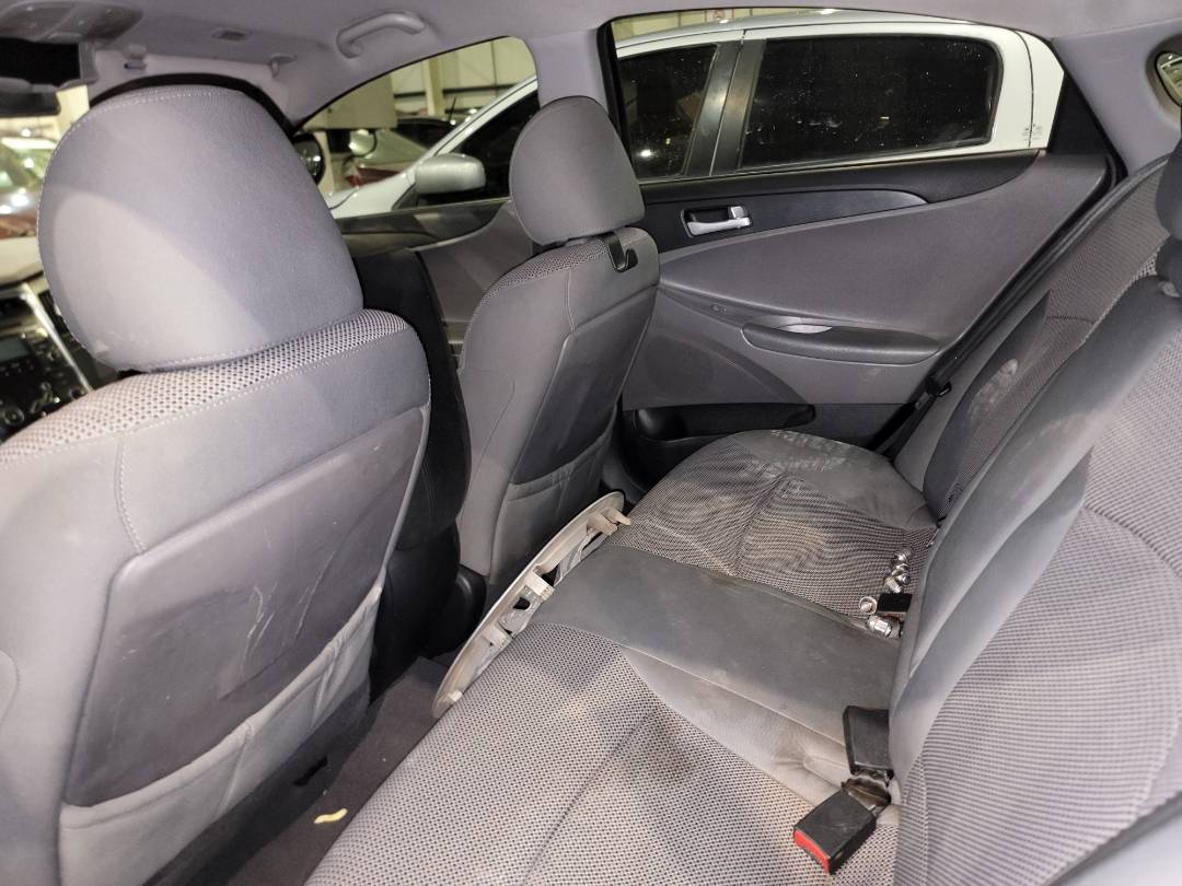 2011 HYUNDAI SONATA — 207148 Miles — Lot 37700836 - Marhaba Auctions Used Cars - Image 5