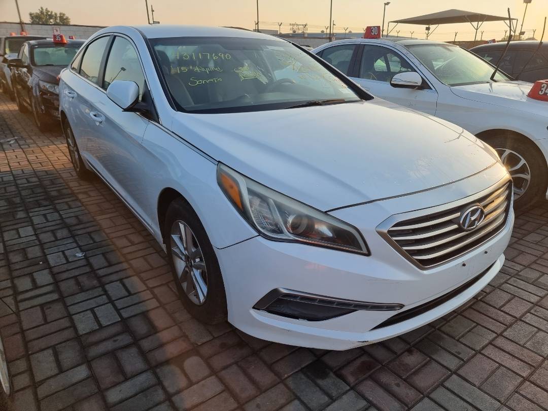 2015 HYUNDAI SONATA — 129278 Miles — Lot 064662 — Souq - Marhaba Auctions Used Cars - Image 3