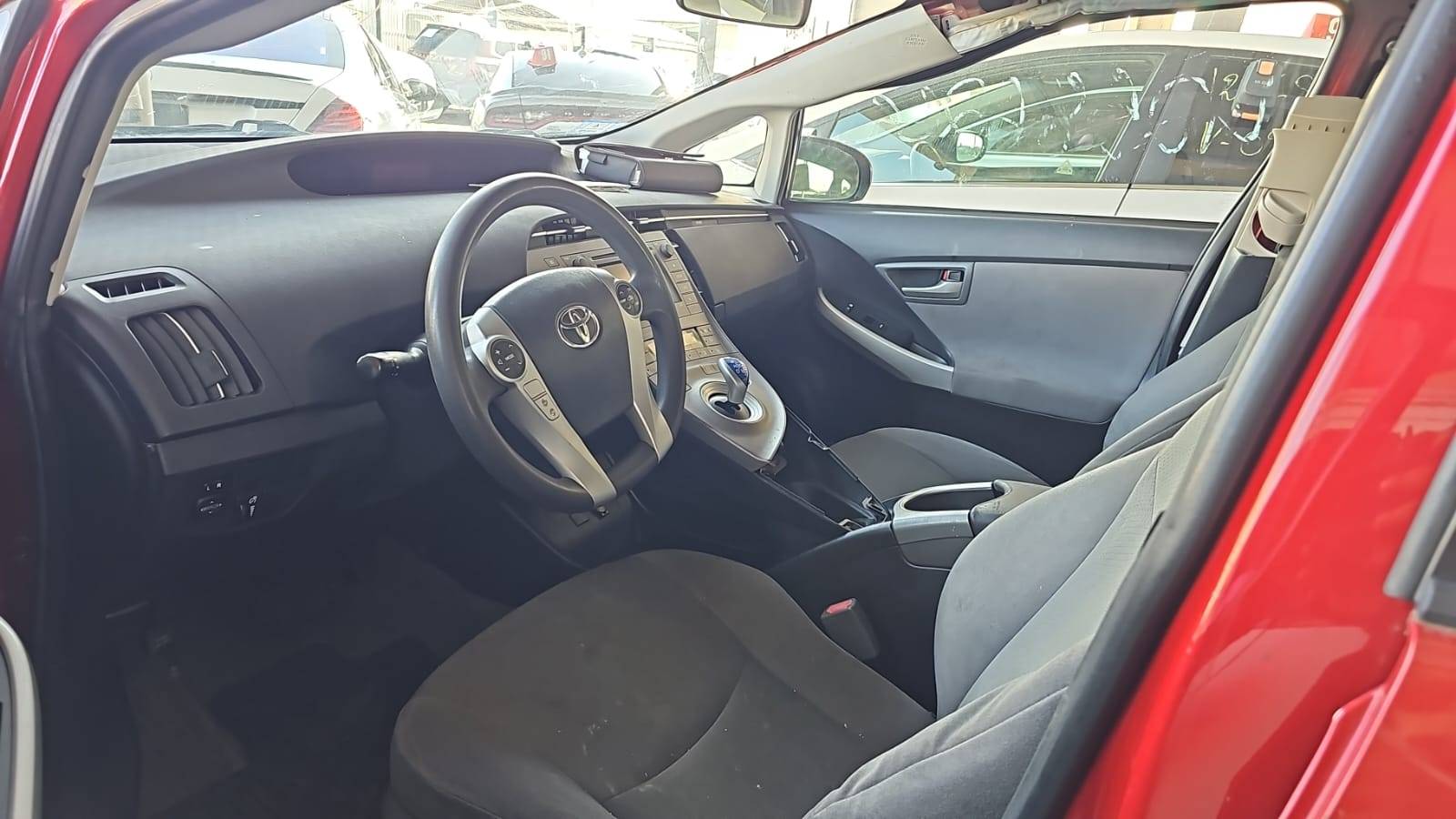 2015 TOYOTA PRIUS — 116124 Miles — Lot 8F1893045 — Souq - Marhaba Auctions Used Cars - Image 6