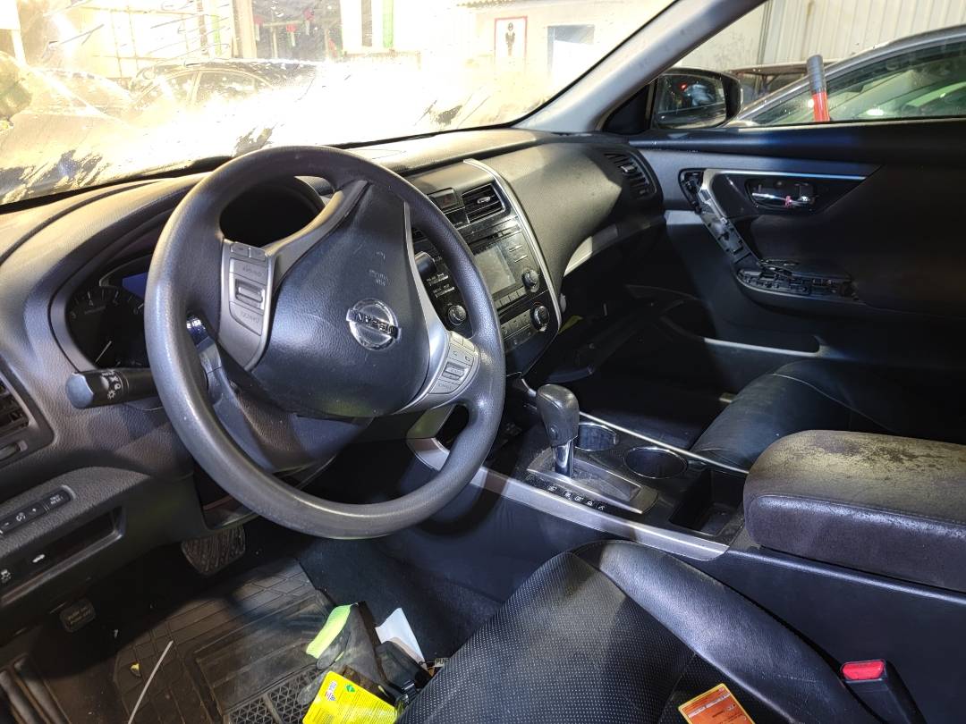 2013 NISSAN ALTIMA — 213220 Miles — Lot 66200393 - Marhaba Auctions Used Cars - Image 6