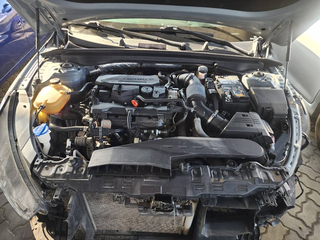 2021 KIA K5 — 71305 Miles — Lot 82180163 — Souq - Marhaba Auctions Used Cars - Image 11