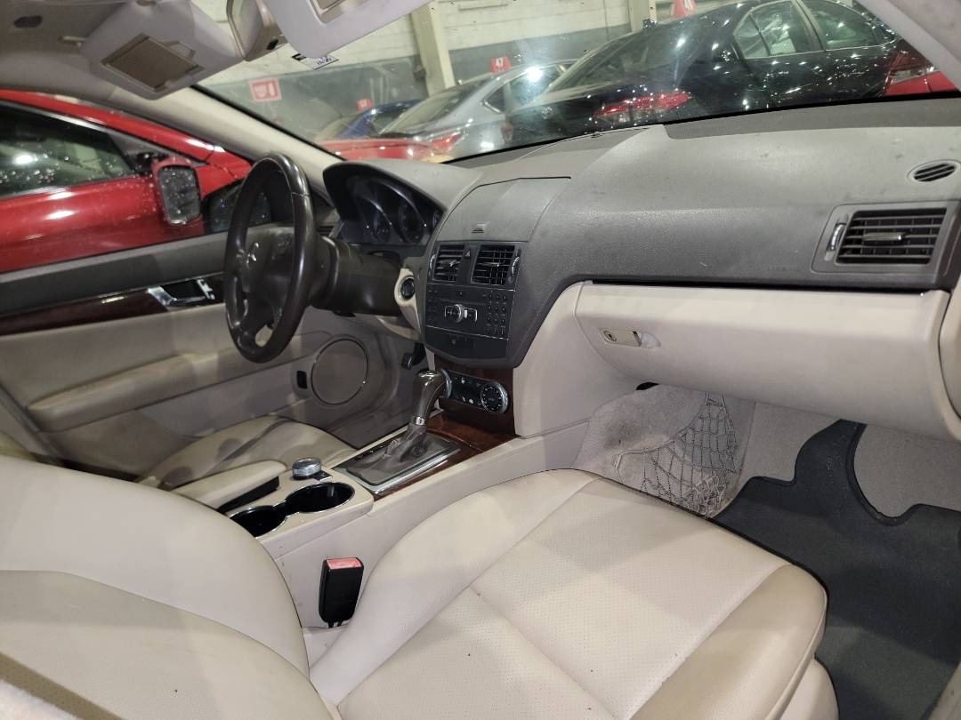 2011 MERCEDES BENZ C300 — 220580 Miles — Lot 37931226 - Marhaba Auctions Used Cars - Image 6