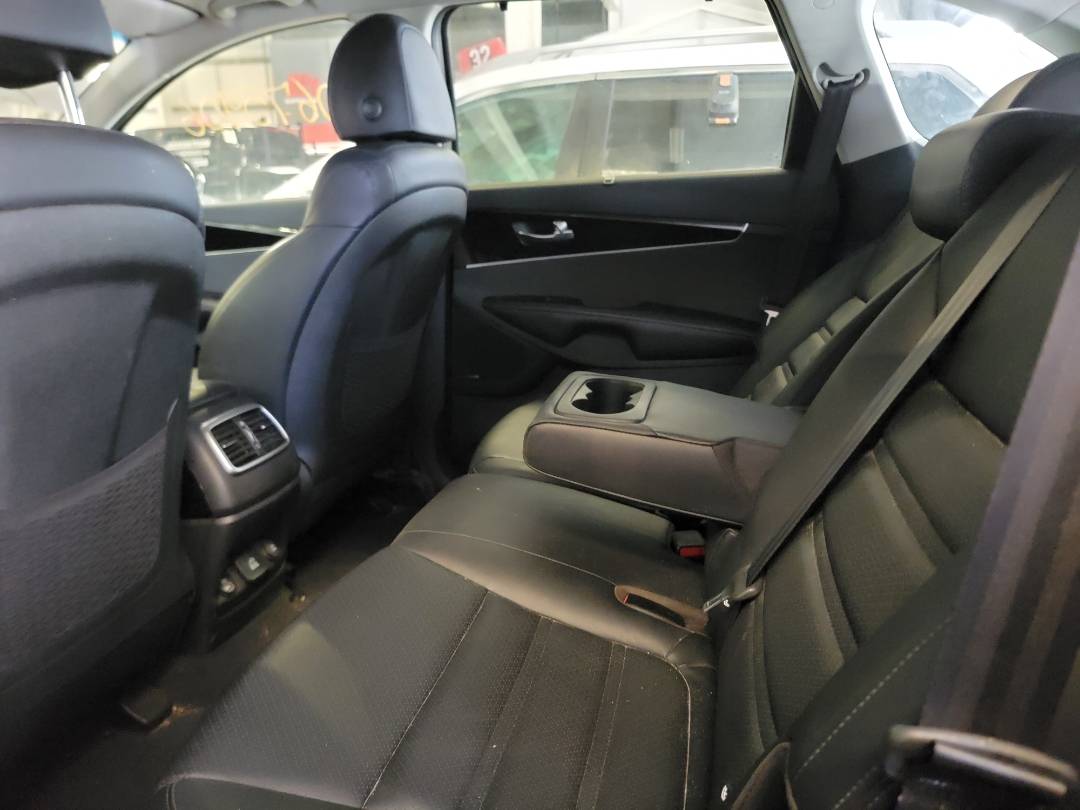 2019 KIA SORENTO — 52011 Miles — Lot KG503912 — Souq - Marhaba Auctions Used Cars - Image 7