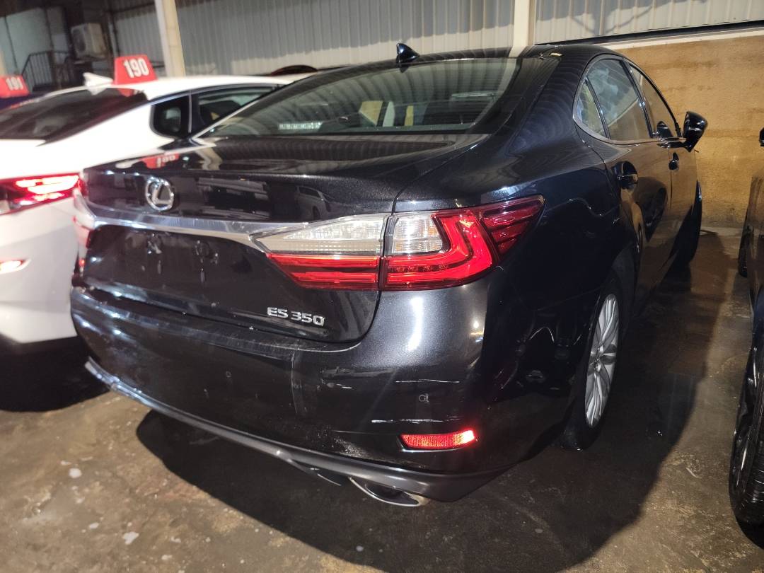 2016 LEXUS ES 350 — 27222 Miles — Lot GU006957 - Marhaba Auctions Used Cars - Image 4