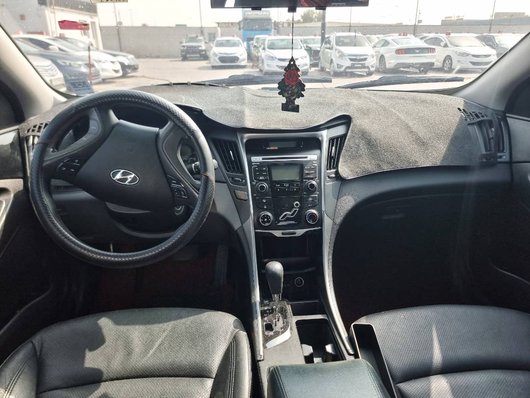 HYUNDAI SONATA 2010 - Marhaba Auction Used Cars - Image 7