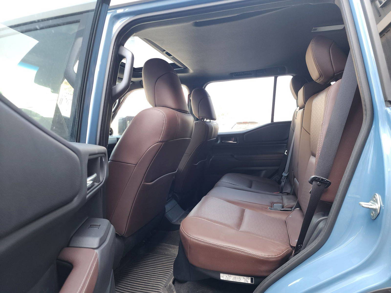 TOYOTA LAND CRUISER 2025 - Marhaba Auction Used Cars - Image 10