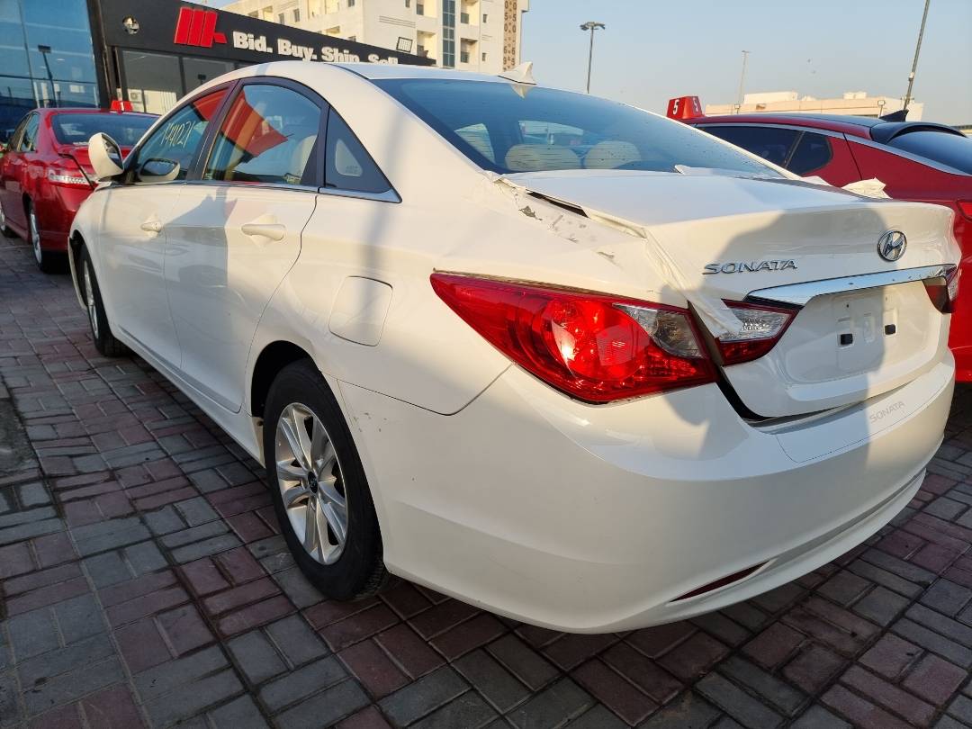 2013 HYUNDAI SONATA — 144021 Miles — Lot 125487 — Ind. 12 - Marhaba Auctions Used Cars - Image 5