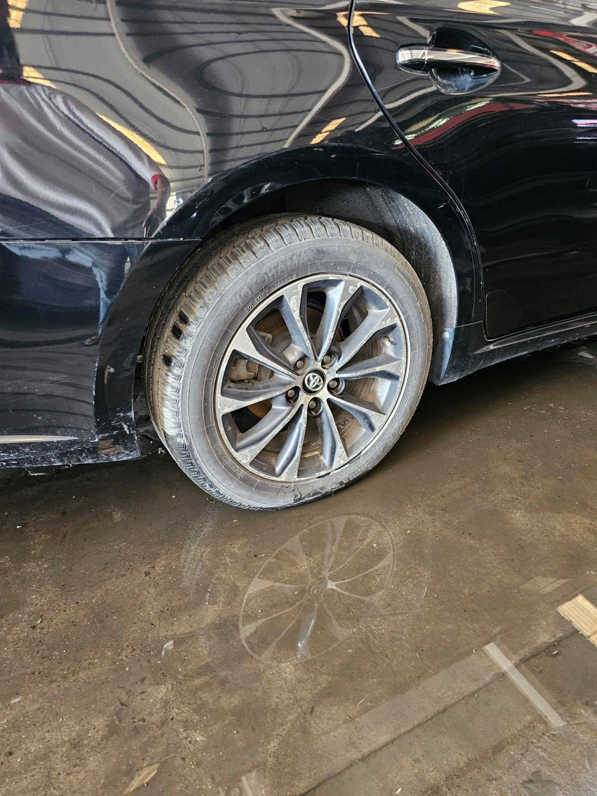 2018 TOYOTA AVALON — 162383 Miles — Lot JU287151 — Main - Marhaba Auctions Used Cars - Image 5