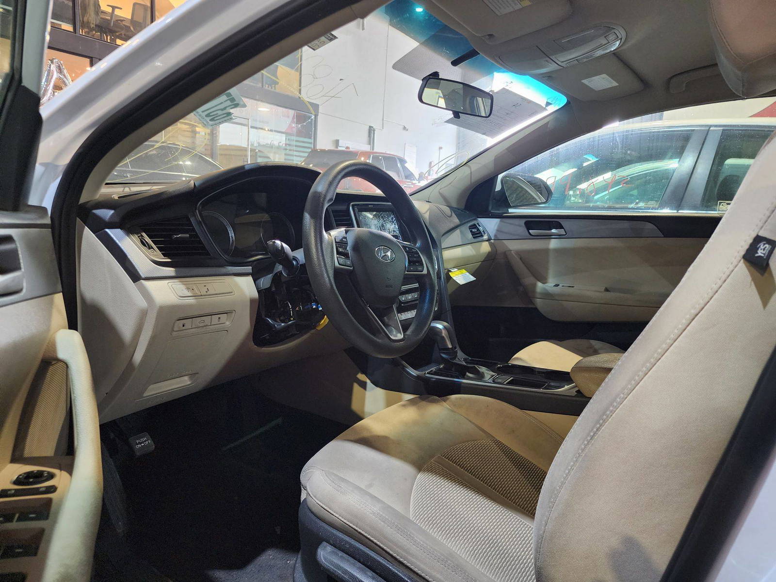 HYUNDAI SONATA 2019 - Marhaba Auction Used Cars - Image 9