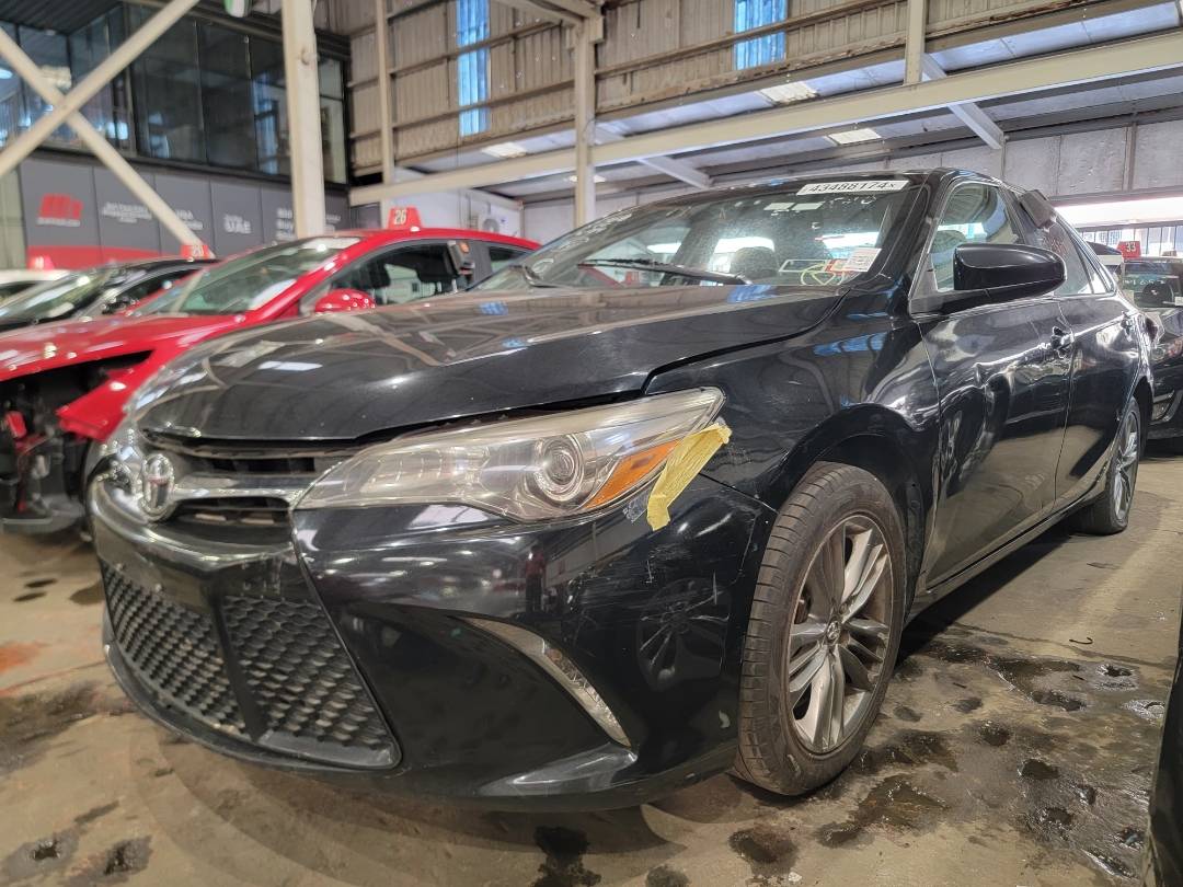 2016 TOYOTA CAMRY — 301483 Miles — Lot U572710 — Main - Marhaba Auctions Used Cars - Image 3