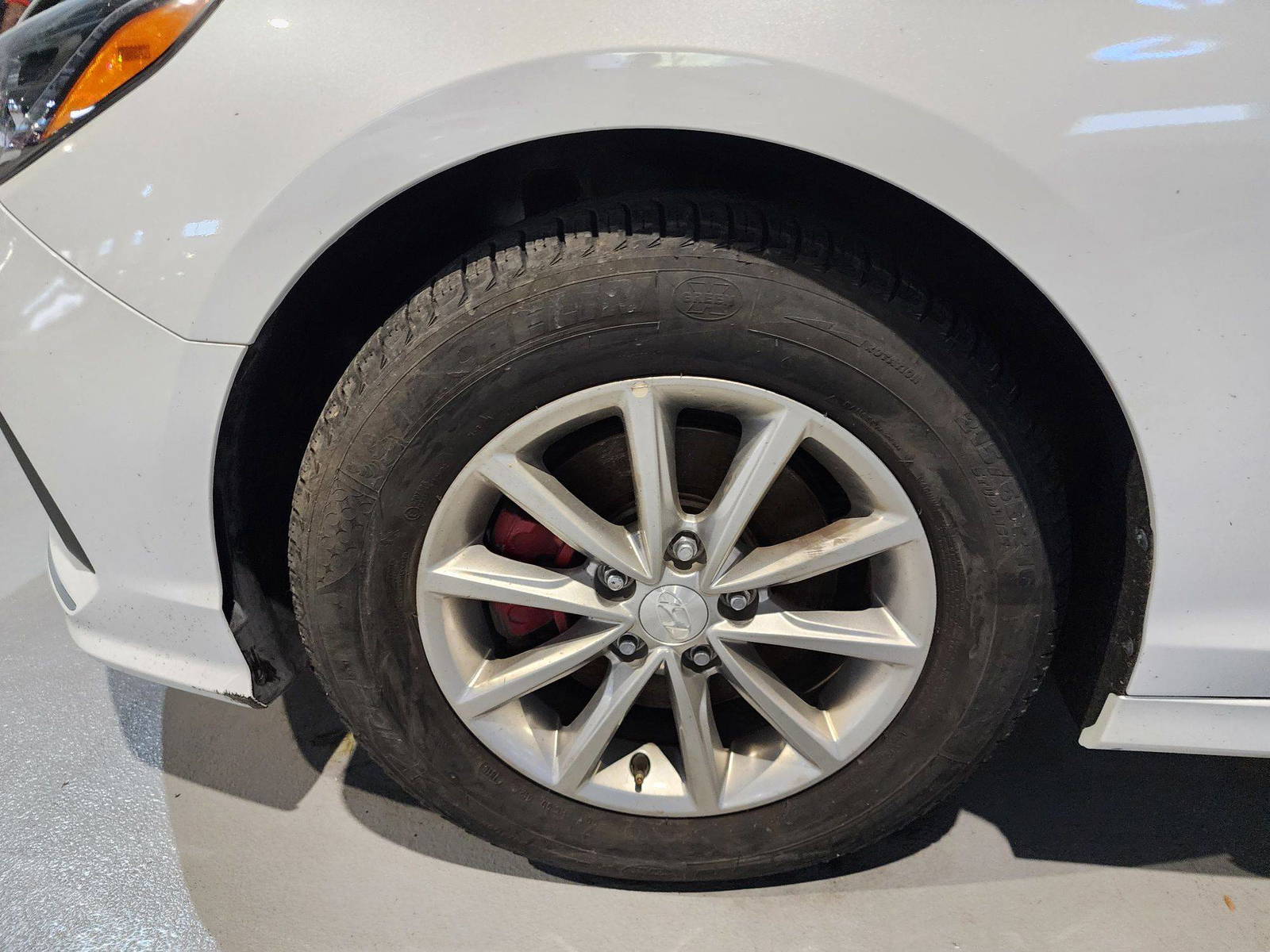2019 HYUNDAI SONATA — 88478 KM — Lot 803768 — Al Quoz - Marhaba Auctions Used Cars - Image 9