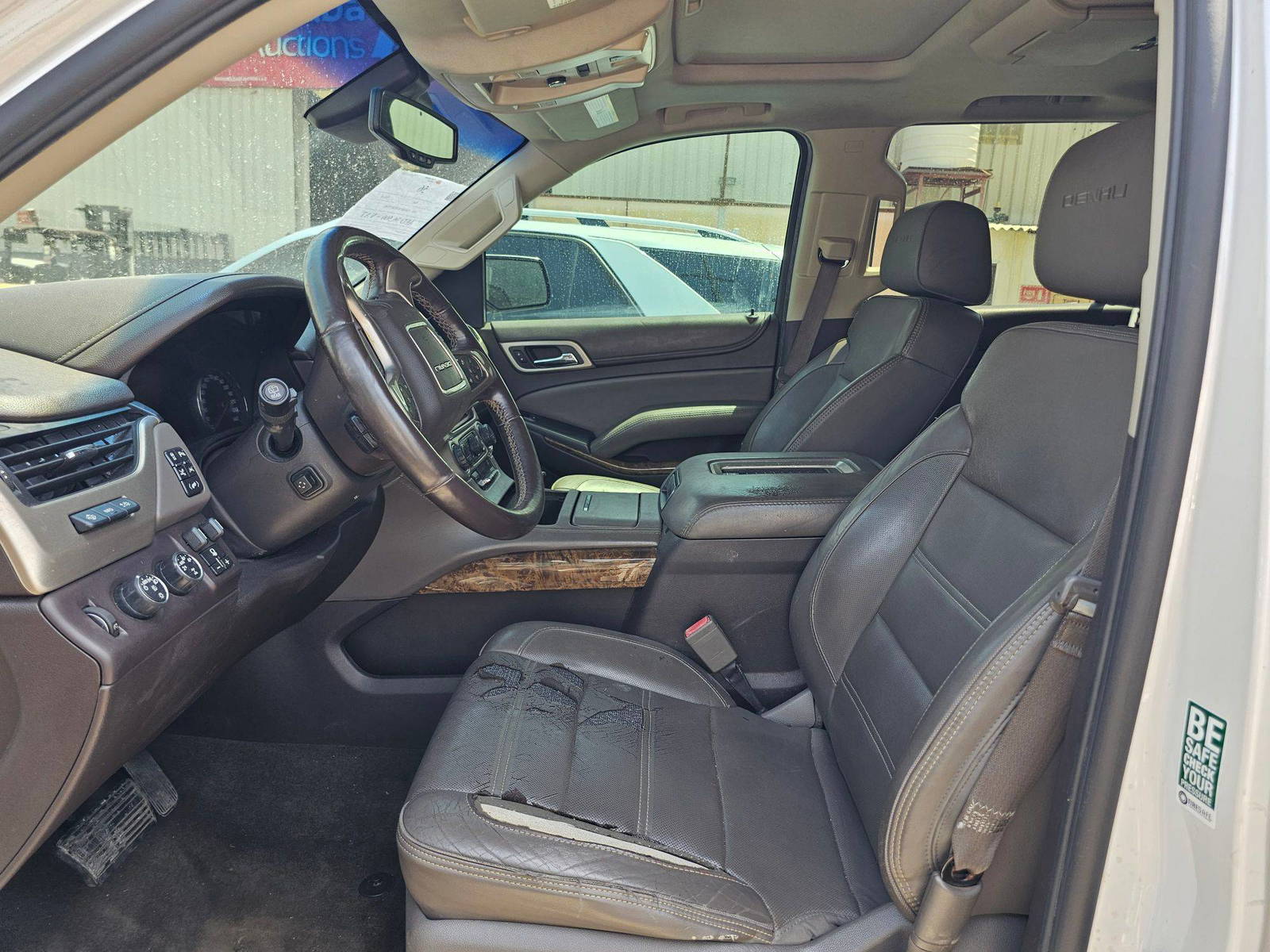 GMC YUKON 2016 - Marhaba Auction Used Cars - Image 3