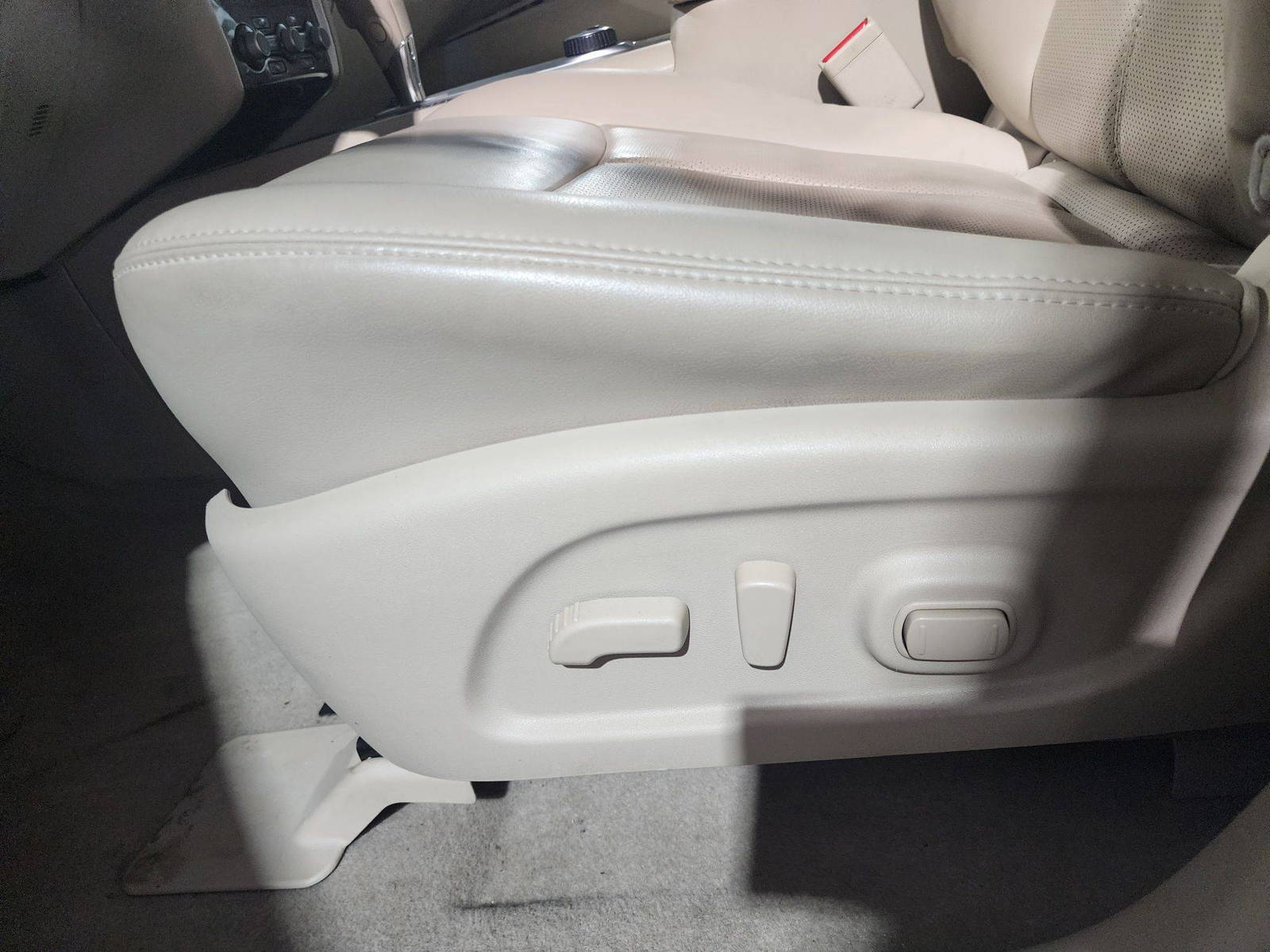 2015 NISSAN PATHFINDER — 245847 KM — Lot 12071802 — Al Quoz - Marhaba Auctions Used Cars - Image 11