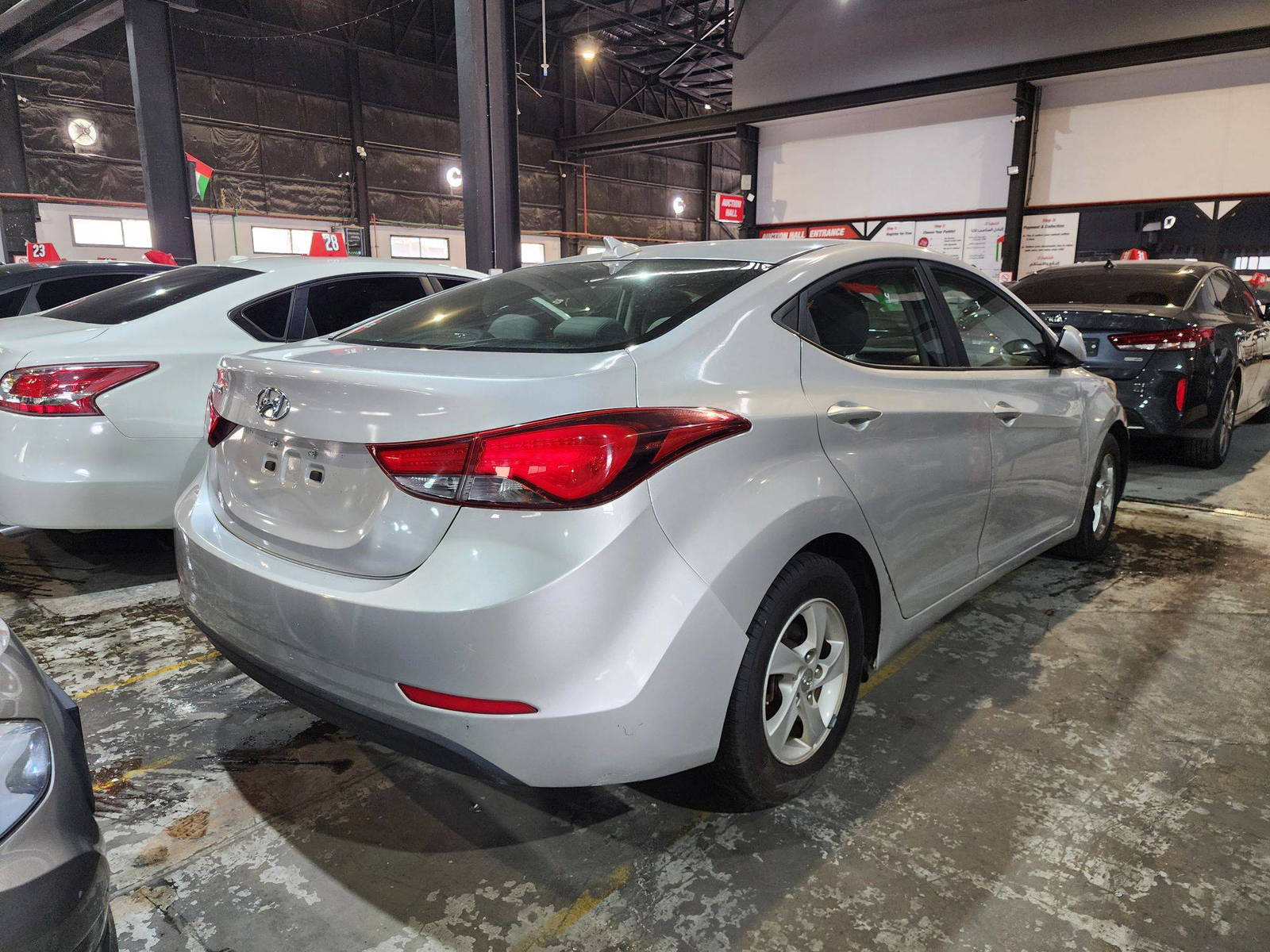 2015 HYUNDAI ELANTRA — 175931 Miles — Lot 348064 — Al Quoz - Marhaba Auctions Used Cars - Image 4