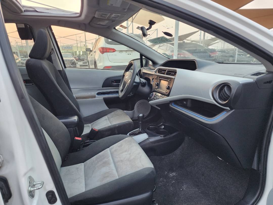 2012 TOYOTA PRIUS C — 232092 Miles — Lot 41600244 — Souq - Marhaba Auctions Used Cars - Image 6