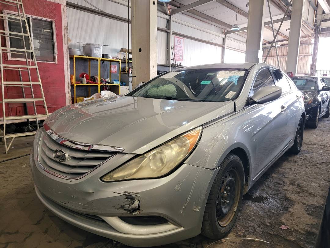 2011 HYUNDAI SONATA — 173342 Miles — Lot BH235569 — Souq - Marhaba Auctions Used Cars - Image 5