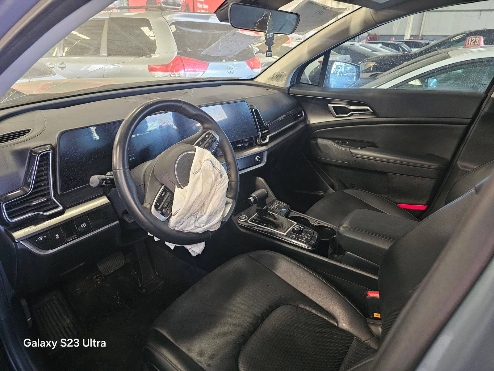 KIA SPORTAGE 2023 - Marhaba Auction Used Cars - Image 8