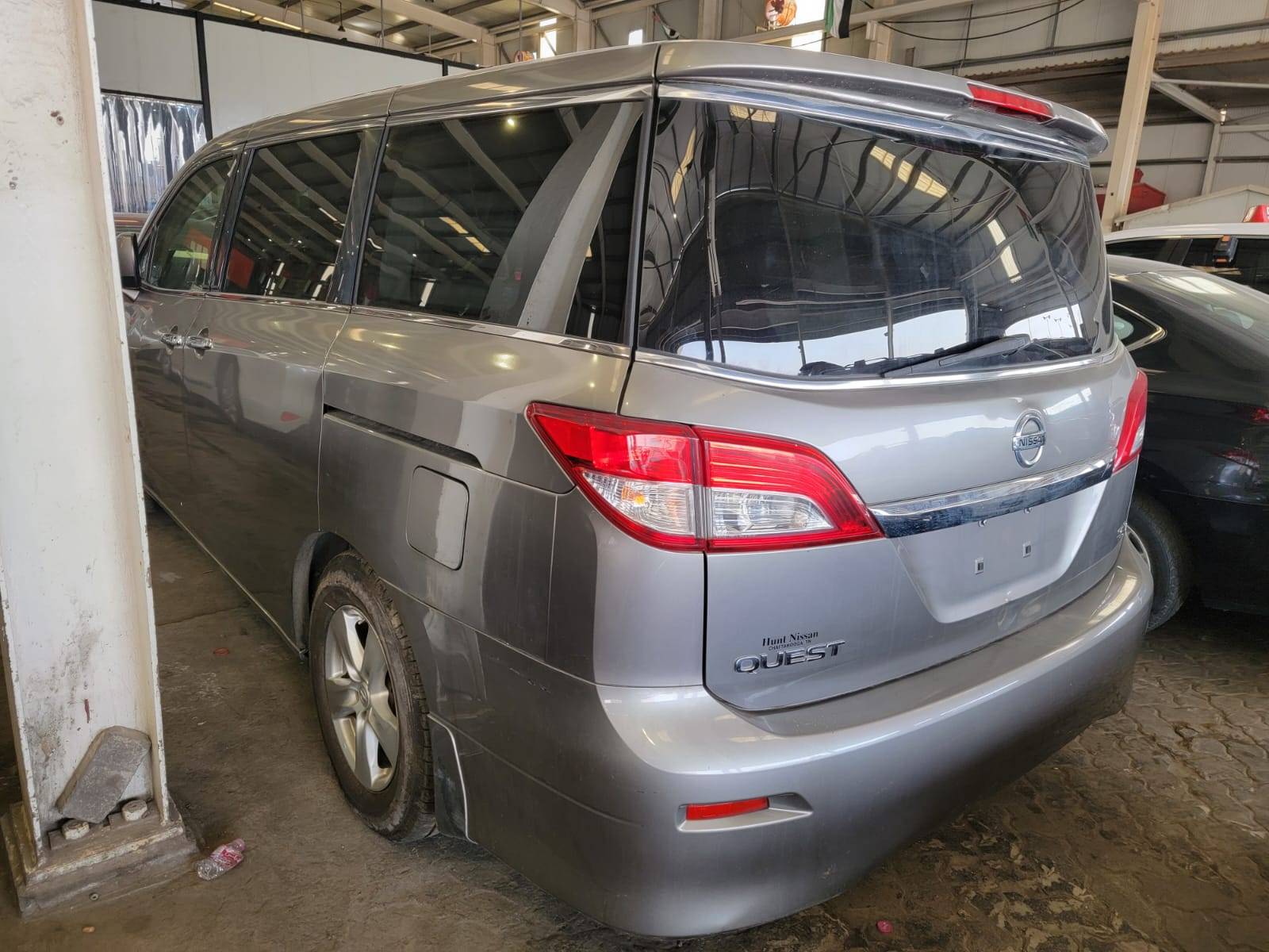 2012 NISSAN QUEST — 192601 Miles — Lot 8C9051388 — Souq - Marhaba Auctions Used Cars - Image 4