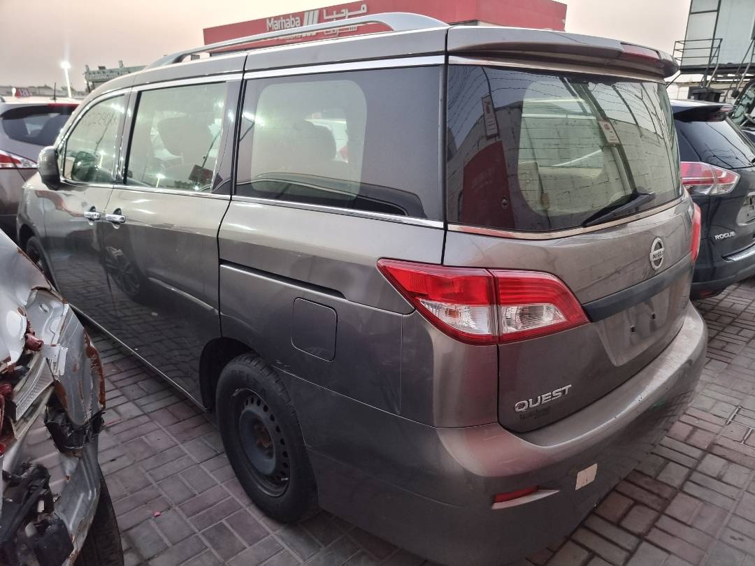 2014 NISSAN QUEST — 230317 Miles — Lot 215487 — Souq - Marhaba Auctions Used Cars - Image 4