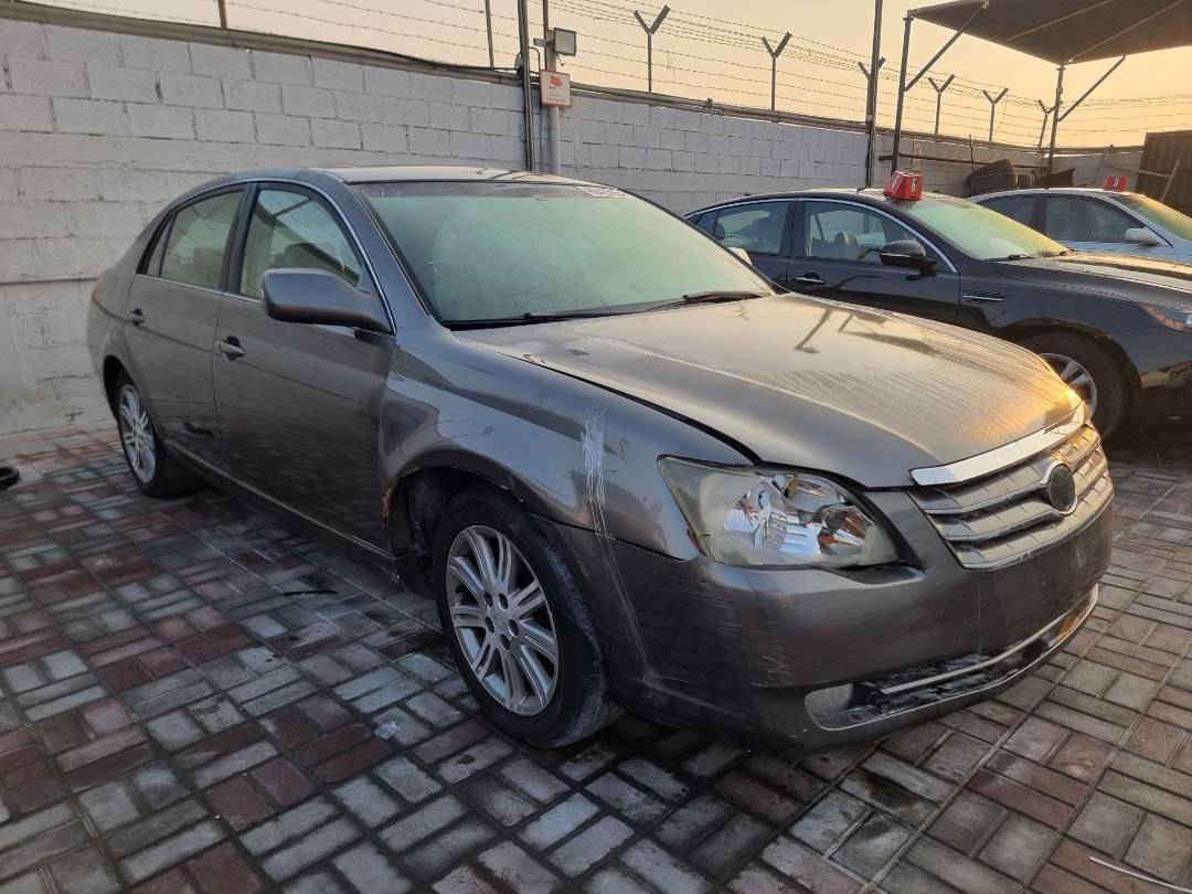 2005 TOYOTA AVALON — 238460 Miles — Lot 215487 — Ind. 12 - Marhaba Auctions Used Cars - Image 3