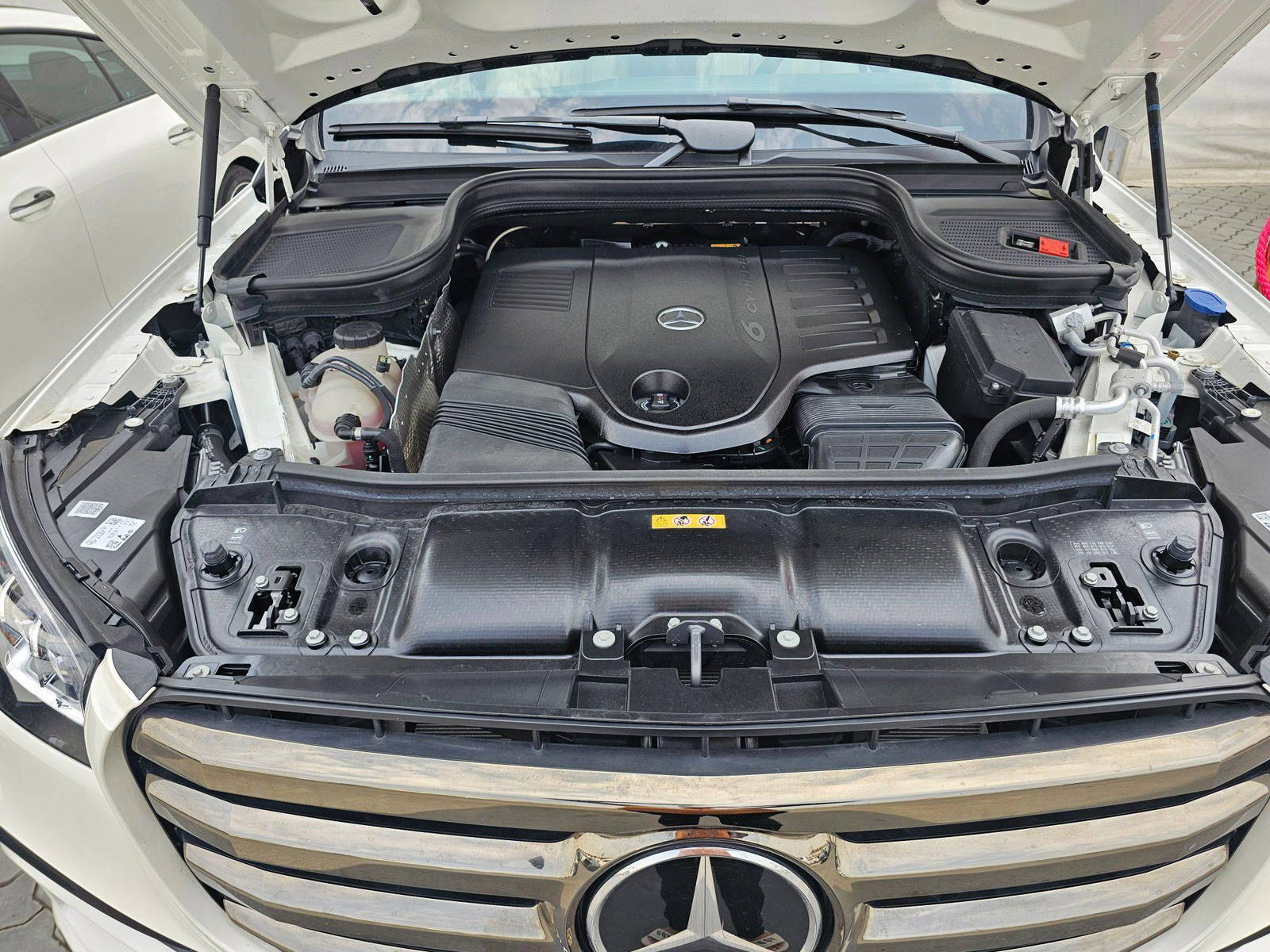 MERCEDES BENZ GLS 450 2024 - Marhaba Auction Used Cars - Image 14