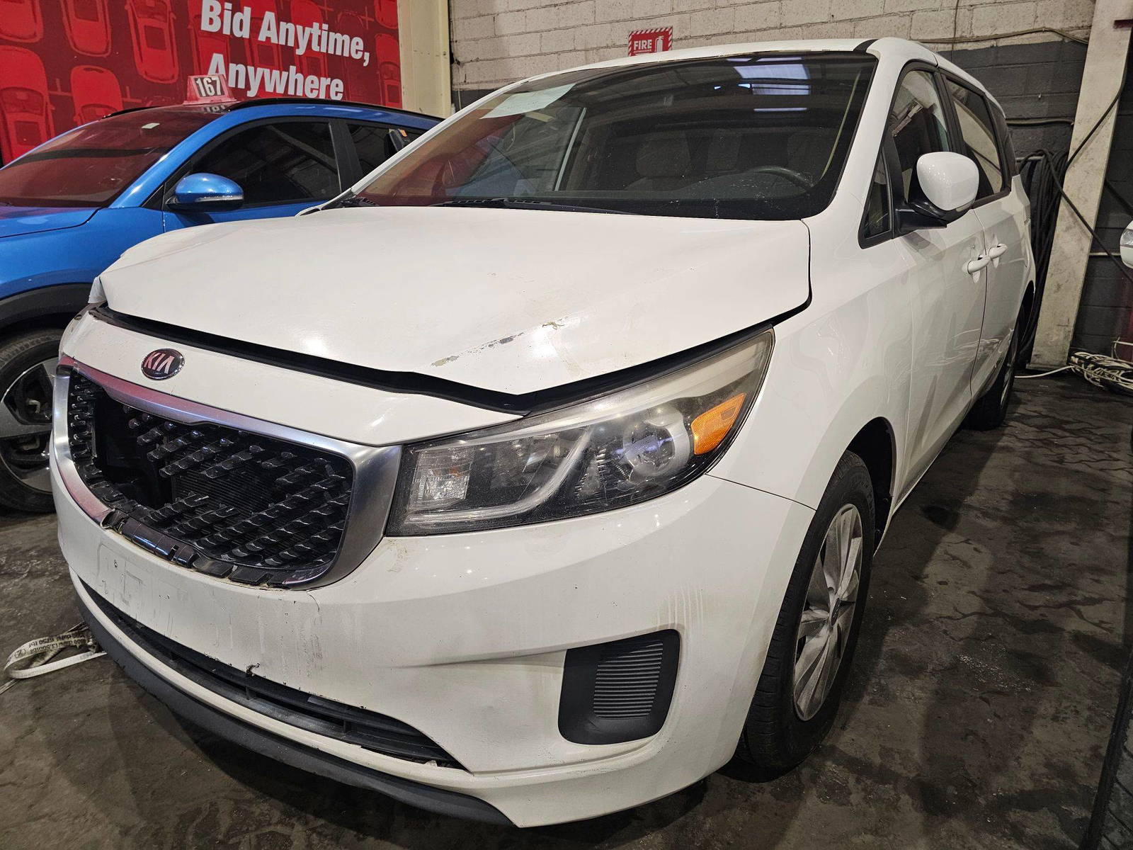 2016 KIA SEDONA — 164114 Miles — Lot 87029355 — Main - Marhaba Auctions Used Cars - Image 3
