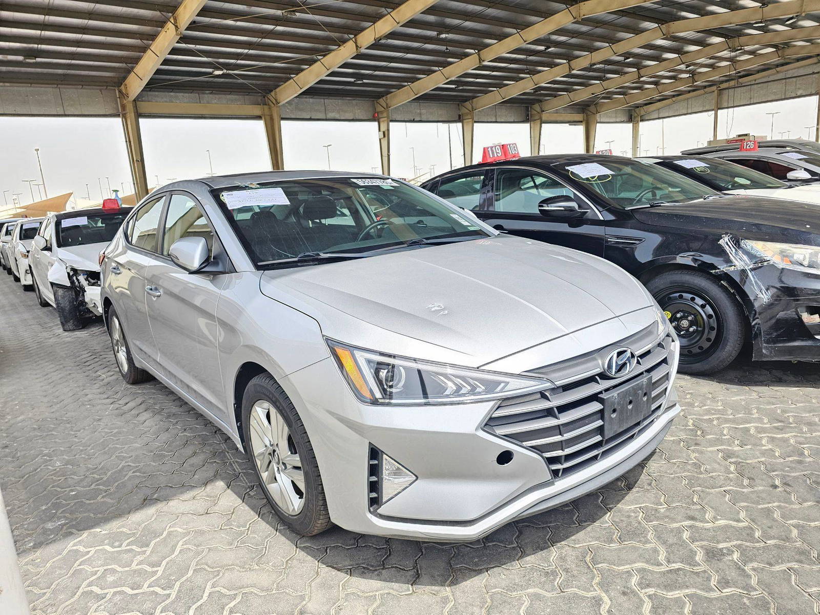 2020 HYUNDAI ELANTRA — 127664 KM — Lot 56347785 — Souq - Marhaba Auctions Used Cars - Image 3