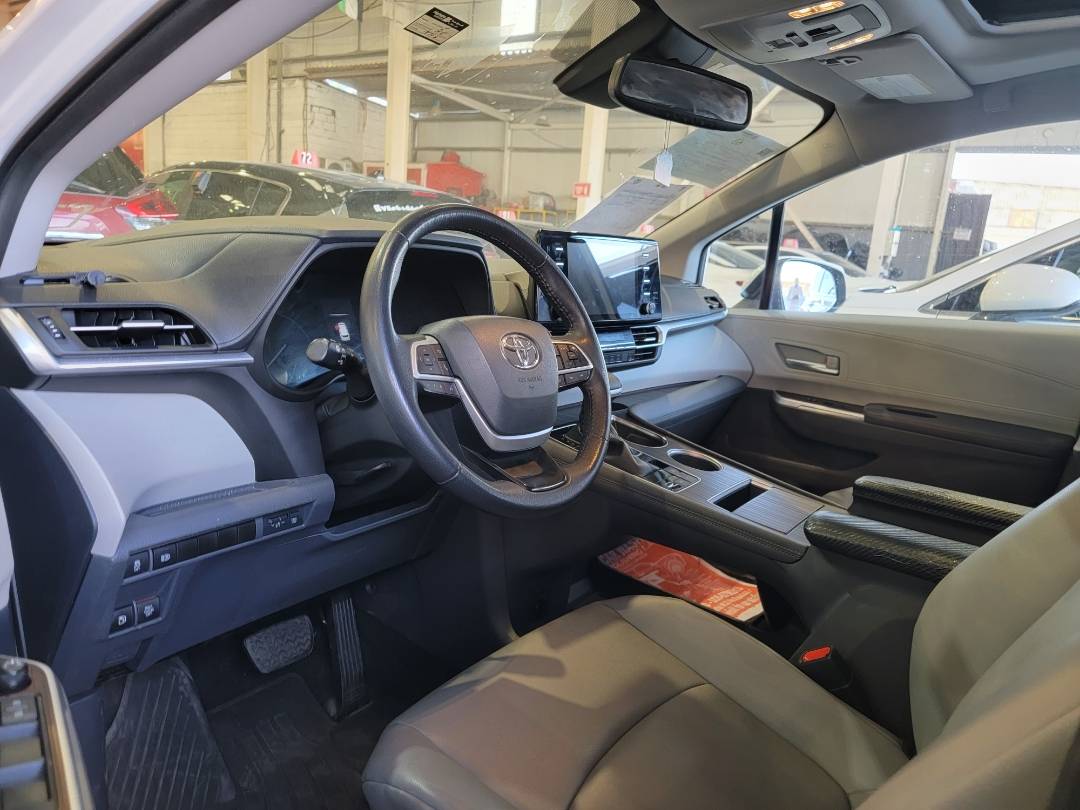 2022 TOYOTA SIENNA — 18305 Miles — Lot S077347 — Main - Marhaba Auctions Used Cars - Image 8