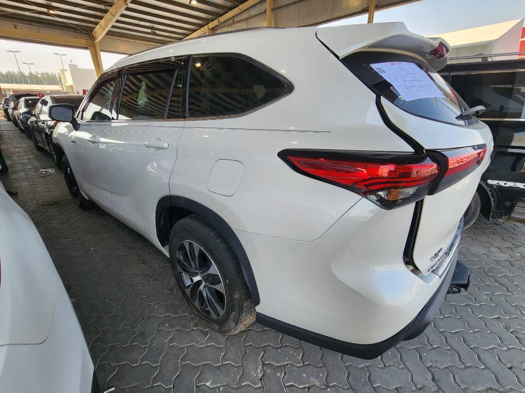 2021 TOYOTA HIGHLANDER — 59774 Miles — Lot 41252824 — Souq - Marhaba Auctions Used Cars - Image 7