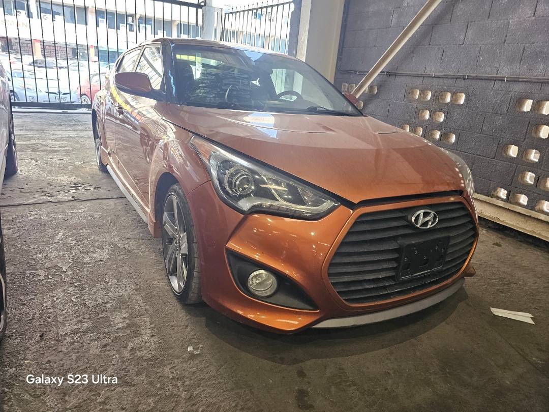 2015 HYUNDAI VELOSTER — 127466 Miles — Lot 32986 — Main - Marhaba Auctions Used Cars - Image 4