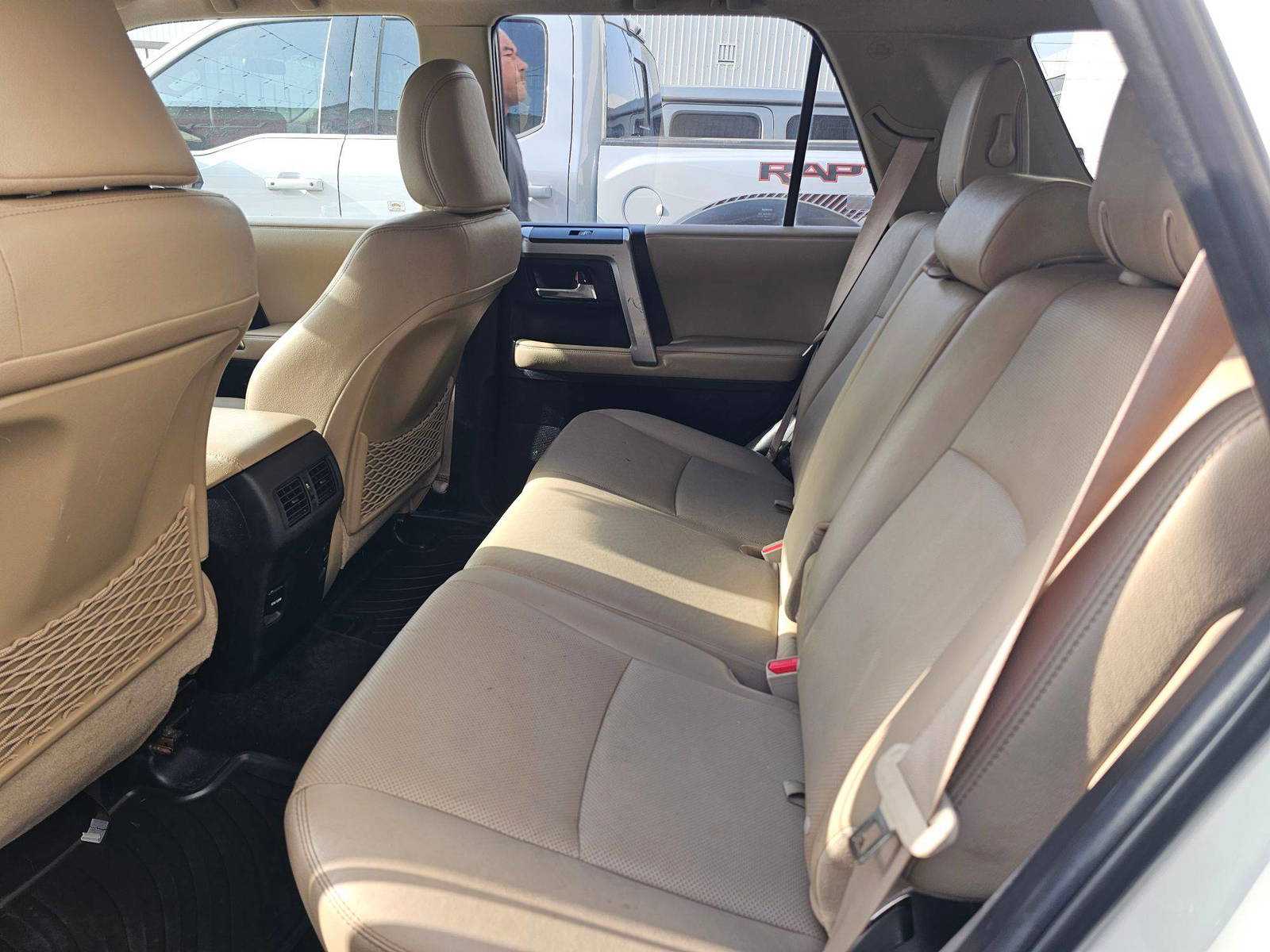 TOYOTA 4RUNNER SR5 2015 - Marhaba Auction Used Cars - Image 10