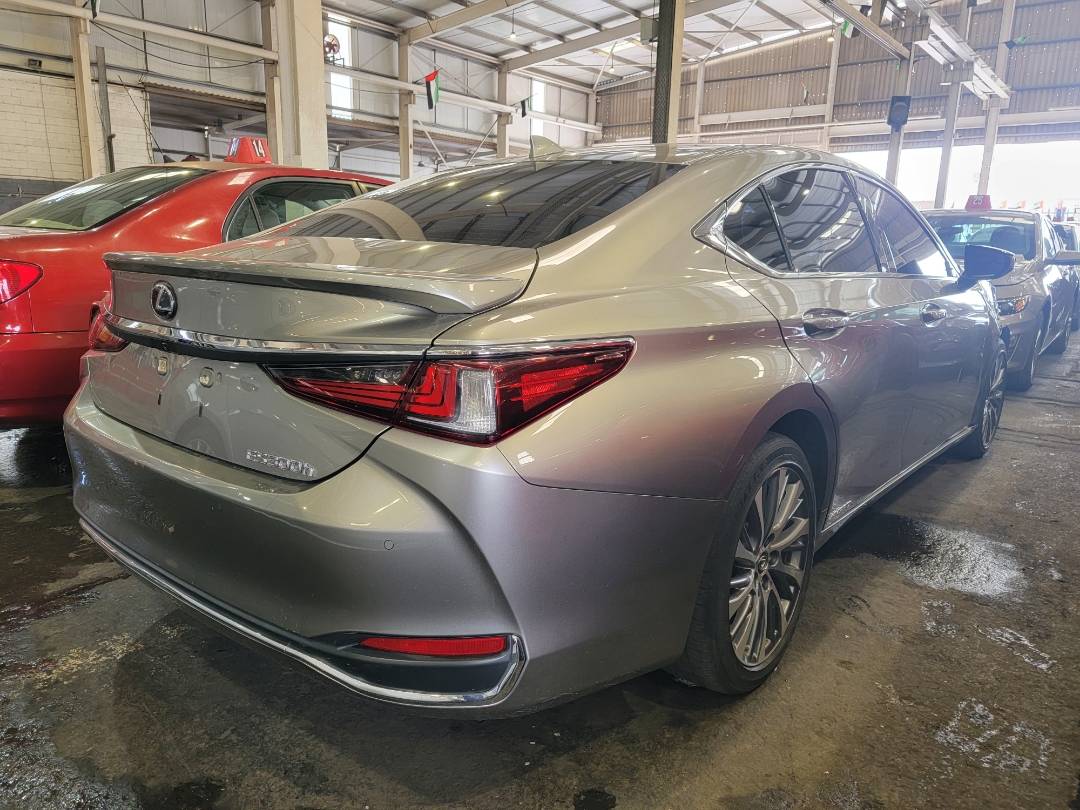 2021 LEXUS ES 300H — 71509 Miles — Lot 18MU008682 — Main - Marhaba Auctions Used Cars - Image 3