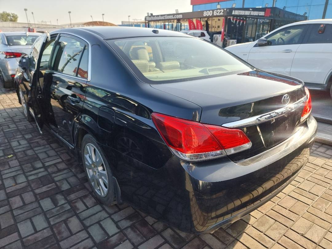 2011 TOYOTA AVALON — 176029 Miles — Lot U375819 — Ind. 12 - Marhaba Auctions Used Cars - Image 4