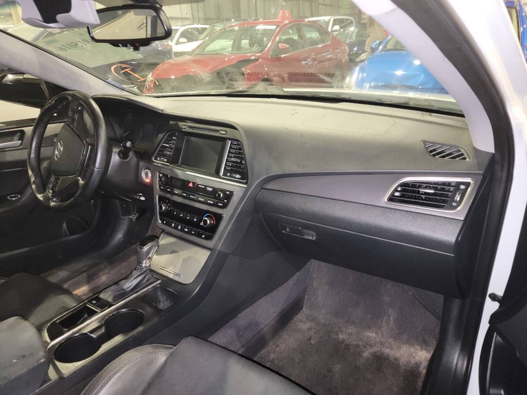 2016 HYUNDAI SONATA — 132035 Miles — Lot 36915016 - Marhaba Auctions Used Cars - Image 4