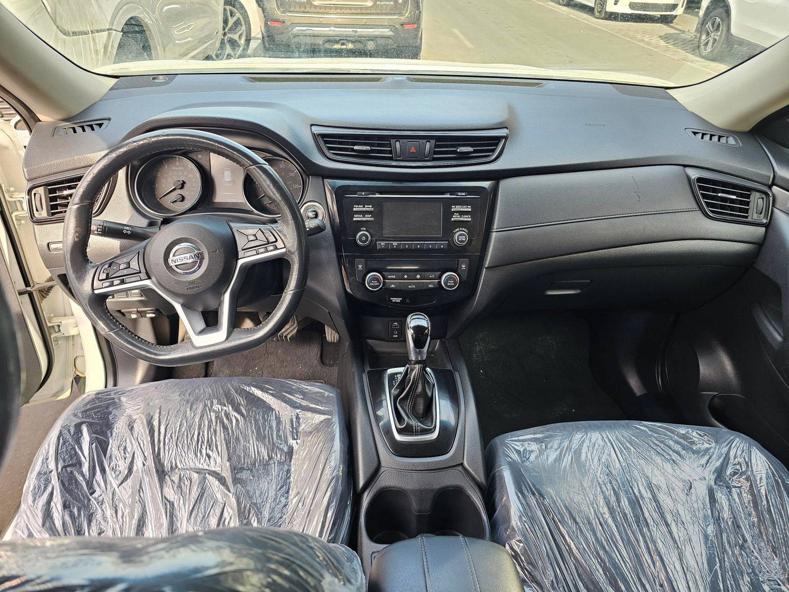 2017 NISSAN ROGUE — 122656 Miles — Lot VXHP585735 — Souq - Marhaba Auctions Used Cars - Image 7