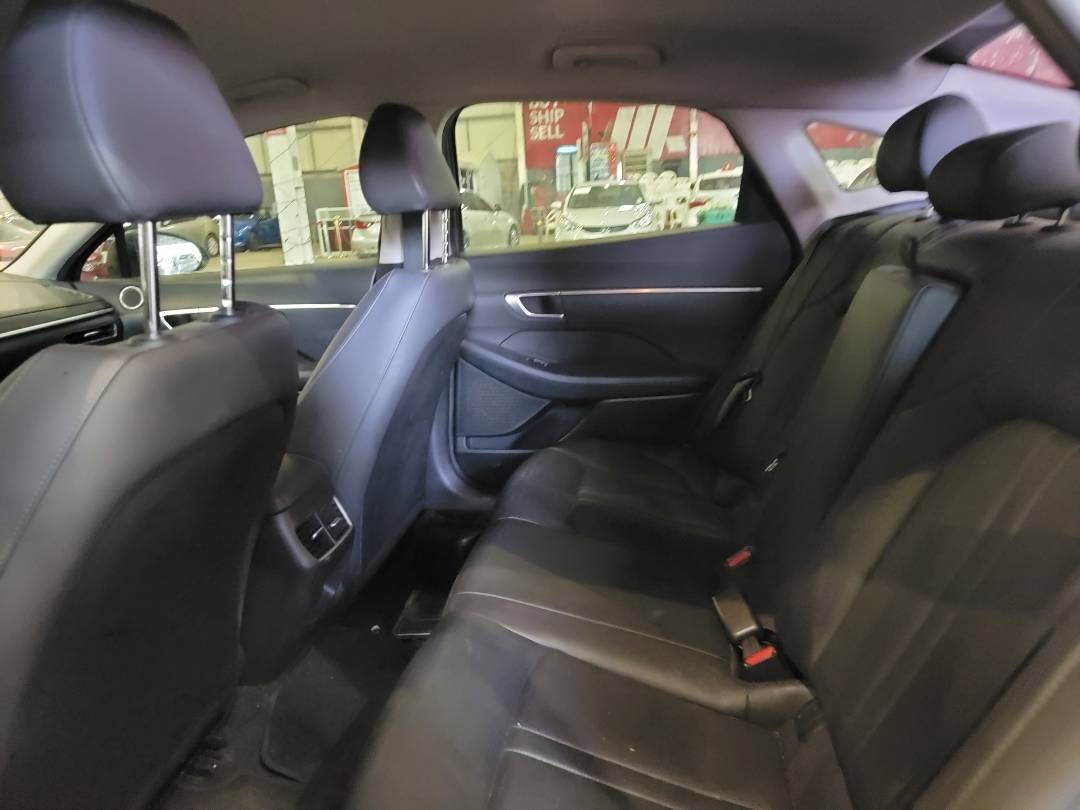 2020 HYUNDAI SONATA — 133561 KM — Lot 098900 — Main - Marhaba Auctions Used Cars - Image 7