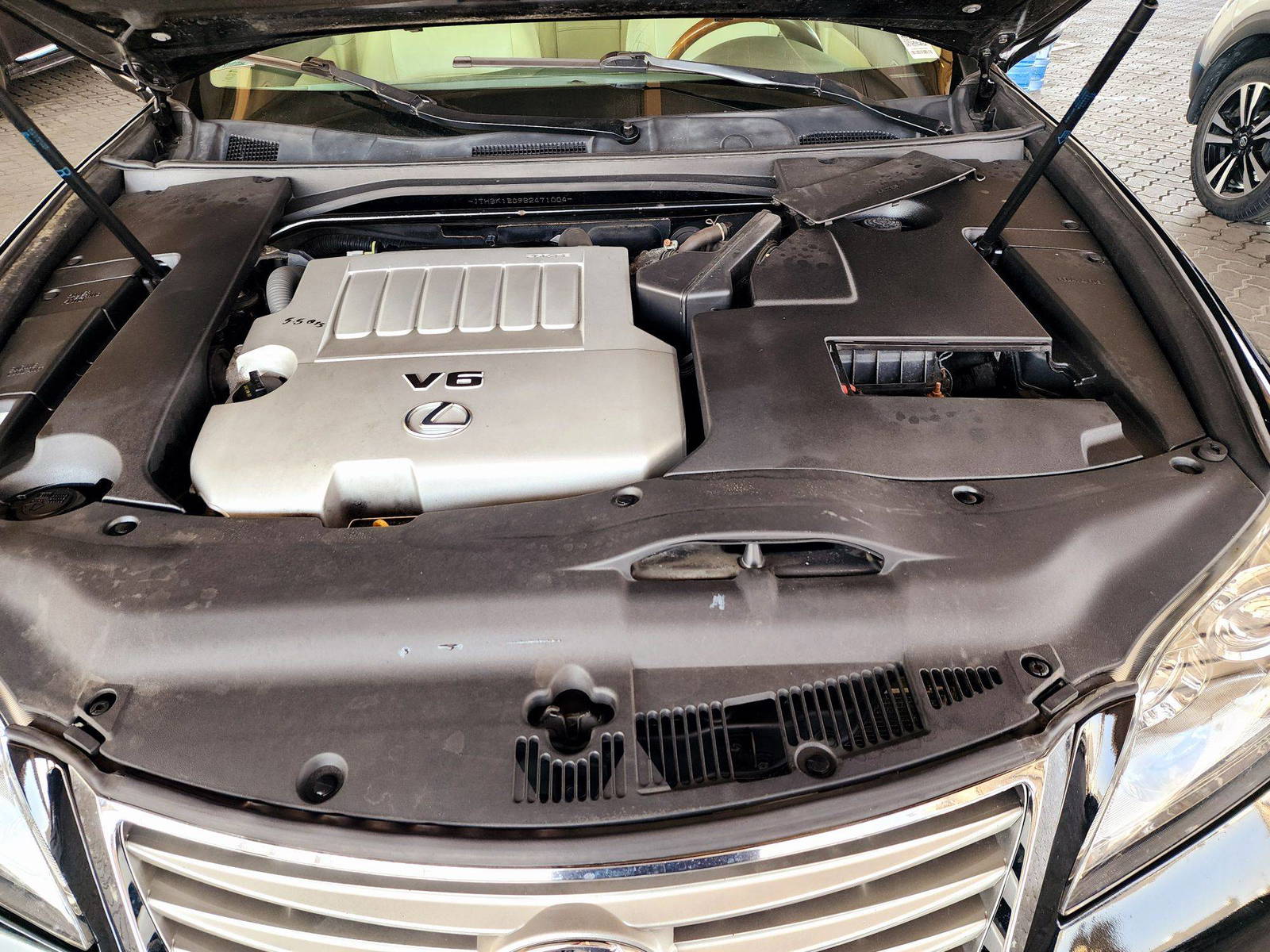 2011 LEXUS ES 350 — 193338 Miles — Lot 2471004 — Souq - Marhaba Auctions Used Cars - Image 12
