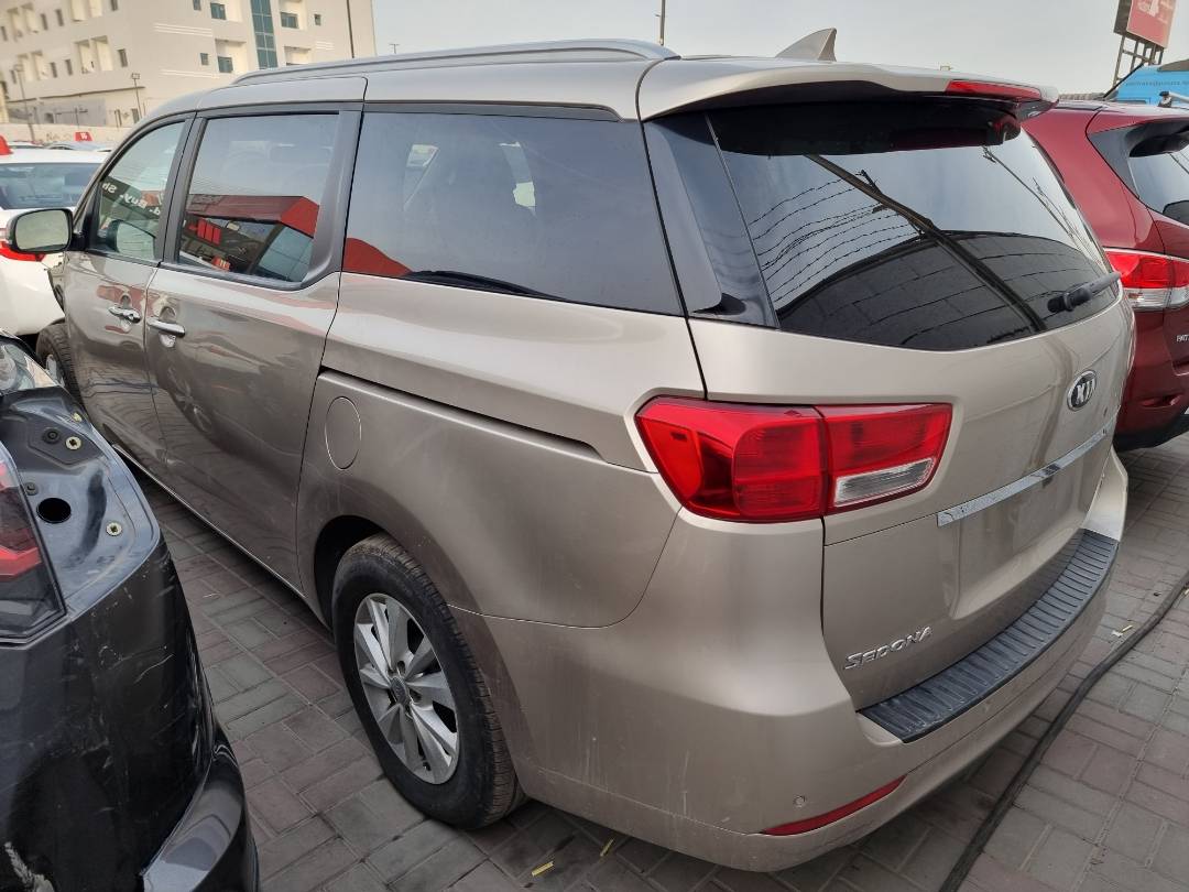 2017 KIA SEDONA — 231831 Miles — Lot 215487 — Main - Marhaba Auctions Used Cars - Image 4
