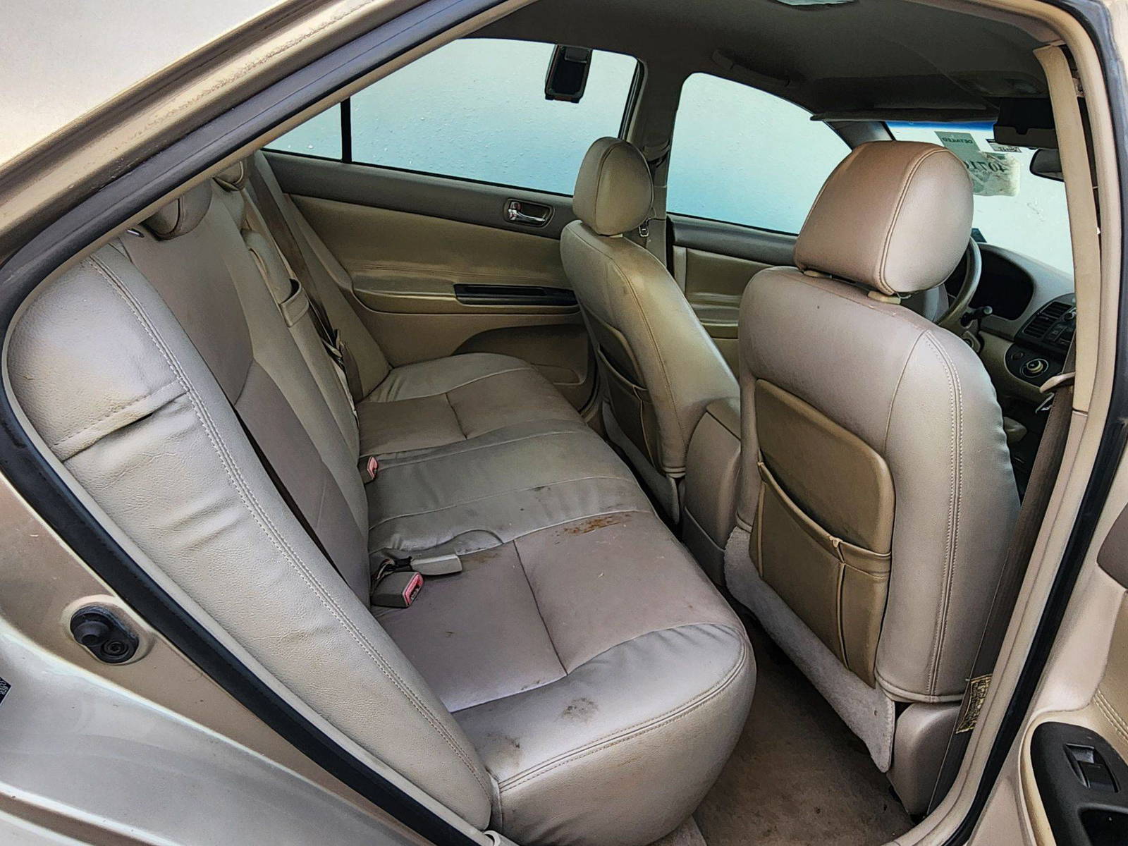 2005 TOYOTA CAMRY — 260106 Miles — Lot 40716648 — Al Quoz - Marhaba Auctions Used Cars - Image 7