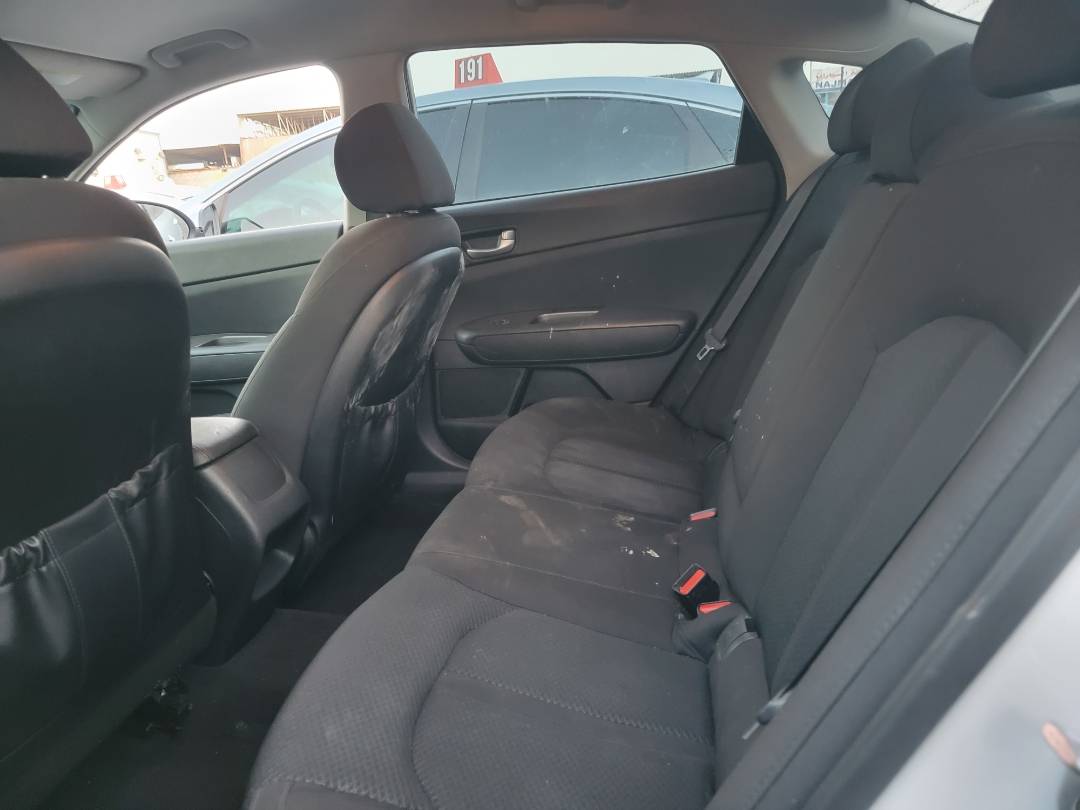 2017 KIA OPTIMA — 137 501 Miles — Lot HG122742 — Main - Marhaba Auctions Used Cars - Image 5