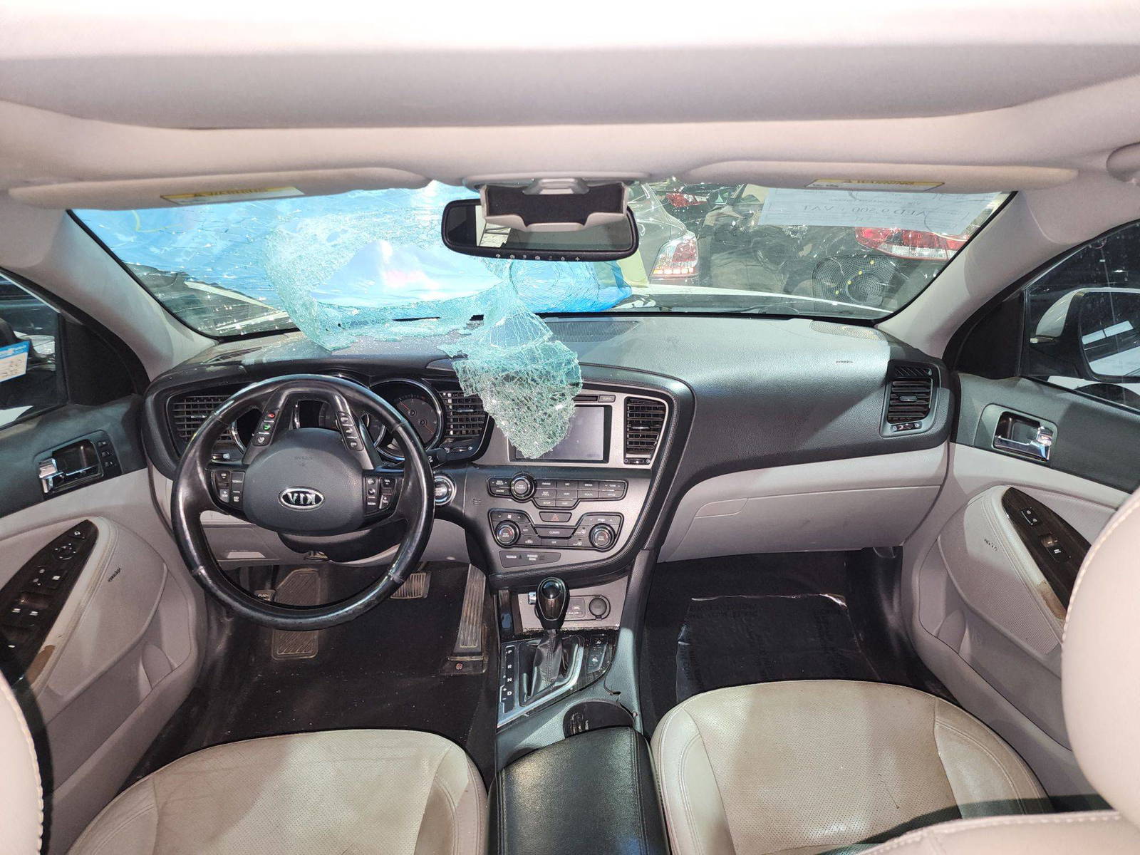 2012 KIA OPTIMA — 172332 Miles — Lot 039066 — Al Quoz - Marhaba Auctions Used Cars - Image 7